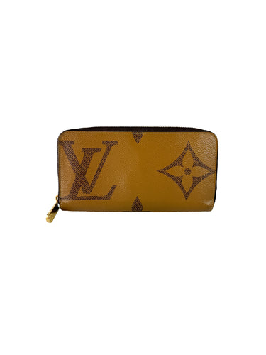 Louis Vuitton reverse giant monogram zippy wallet NFC