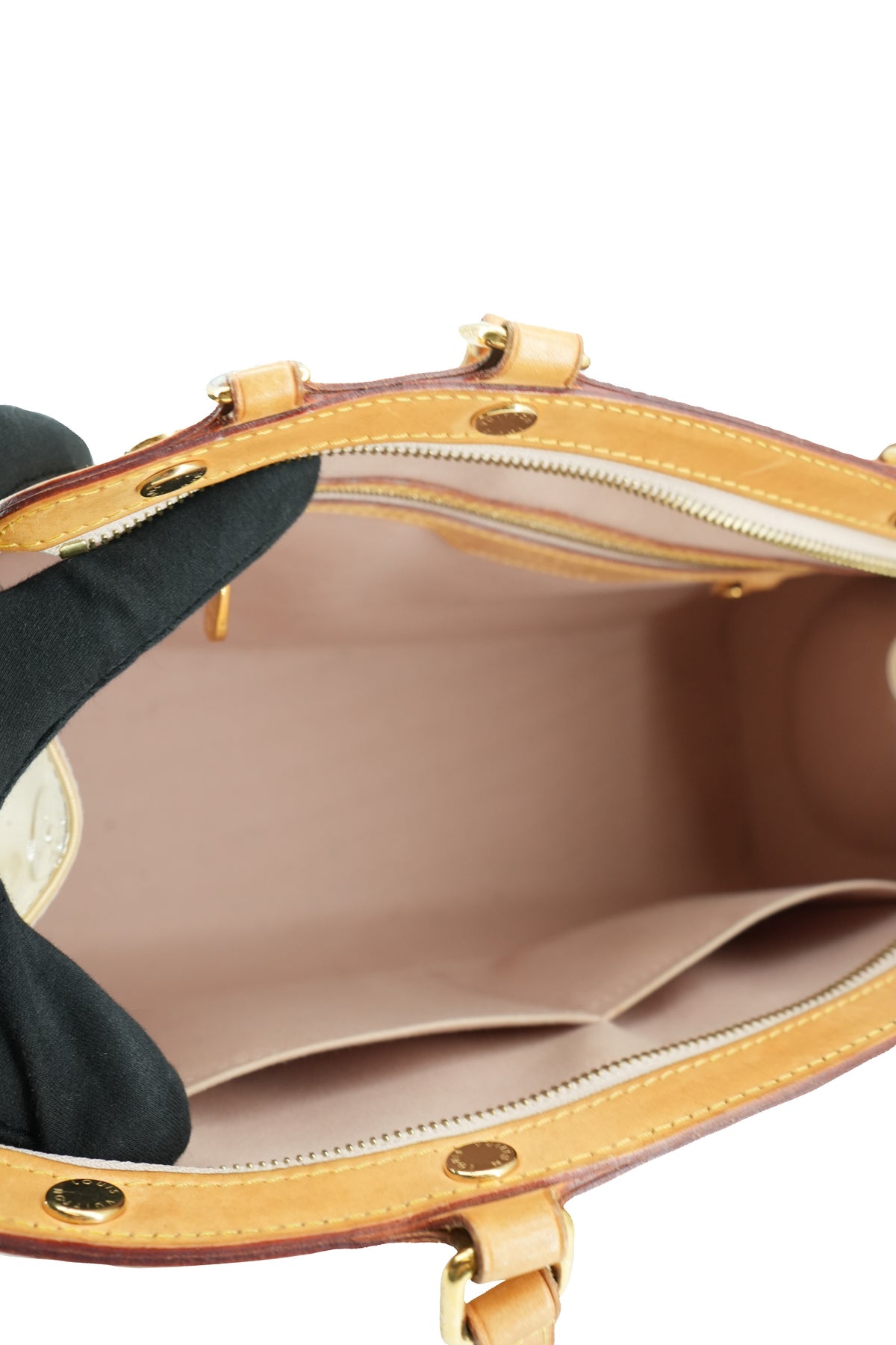 Louis Vuitton blanc corail Vernis Brea MM FL4153