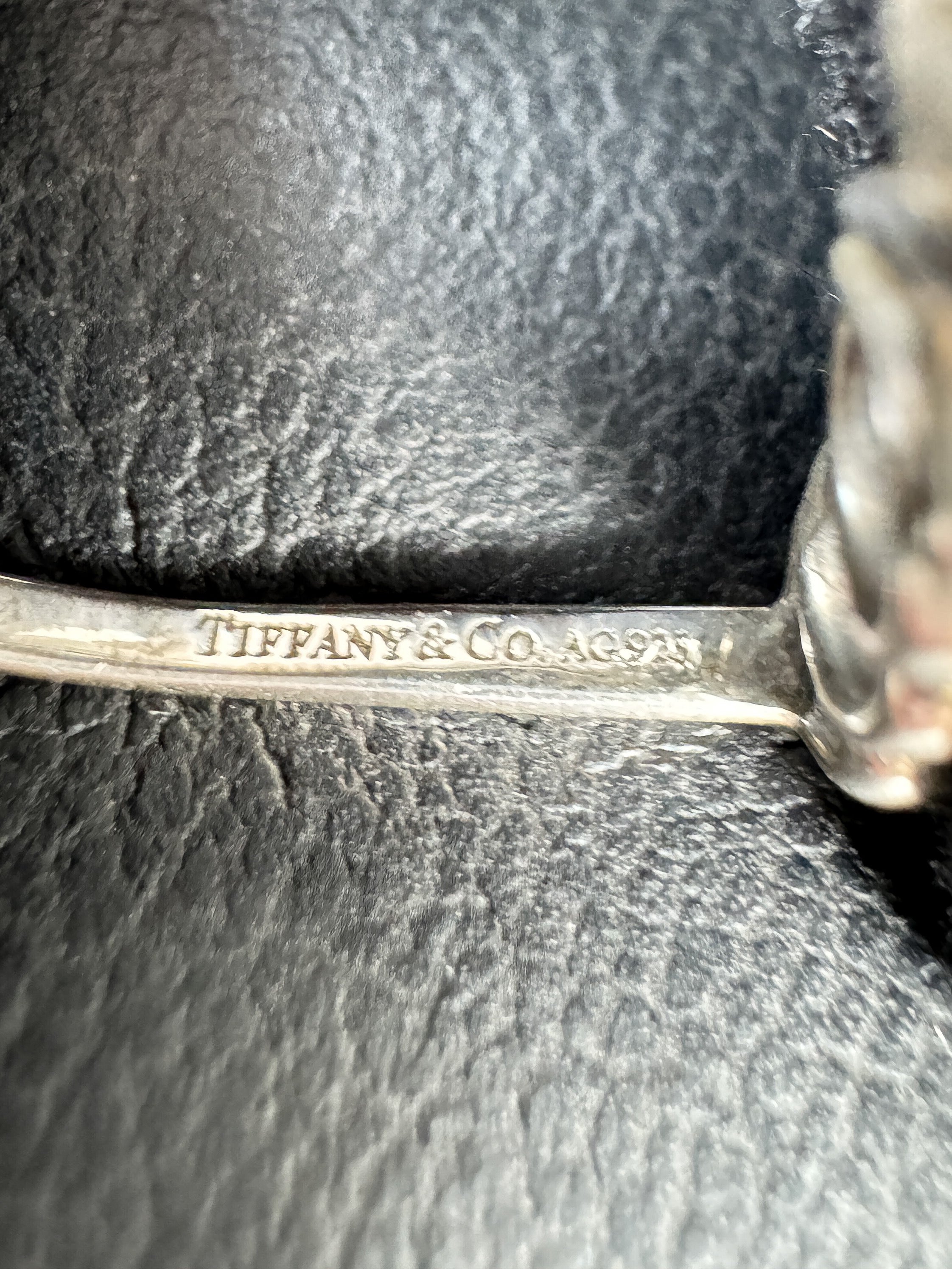 Tiffany & Co Paloma Picasso sterling silver love & kisses graffiti ring