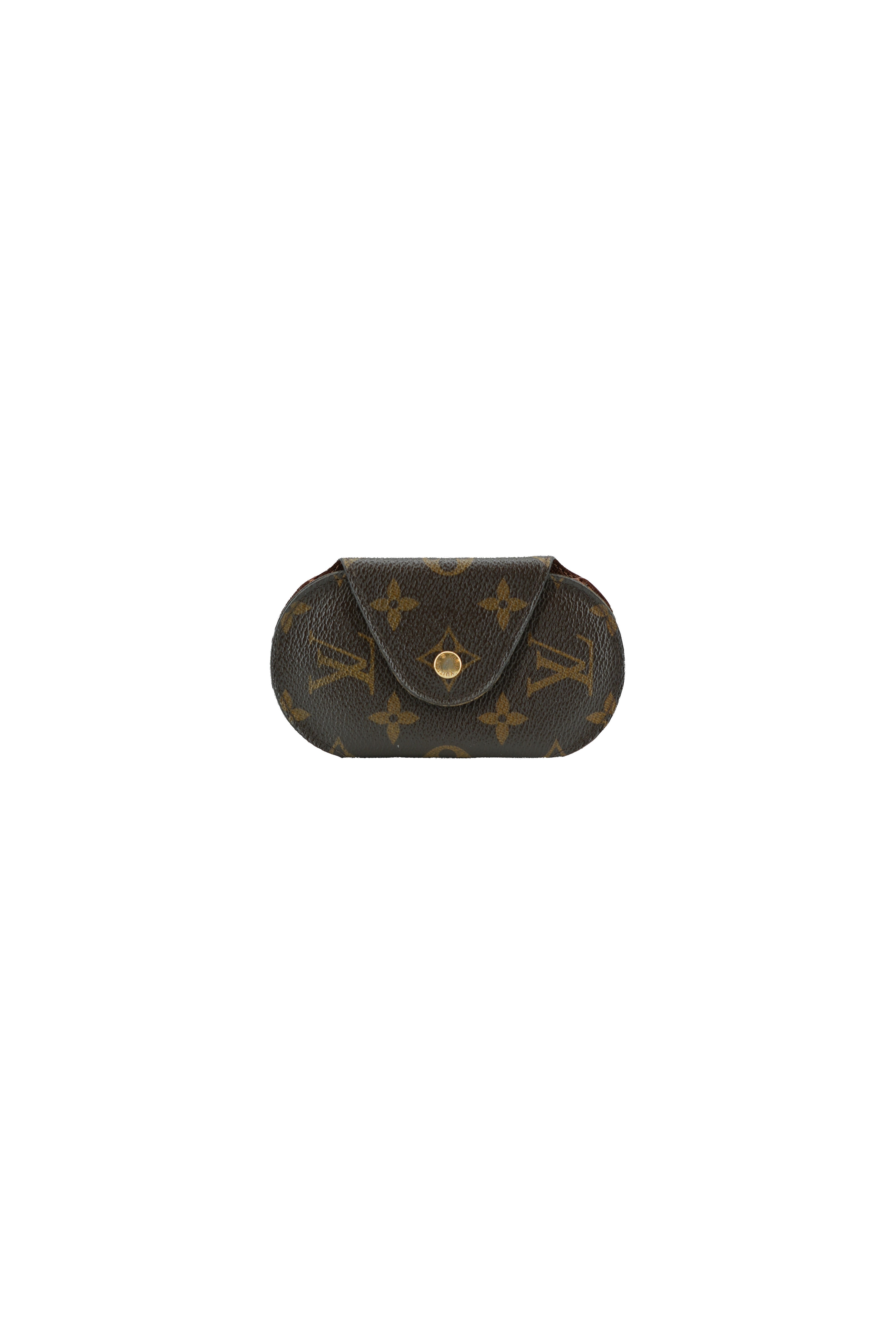 Louis Vuitton monogram round key case