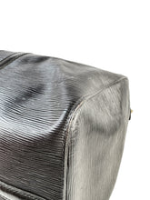 Louis Vuitton black epi keepall 50 VI0990