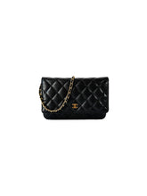 Chanel black caviar leather WOC 26009956