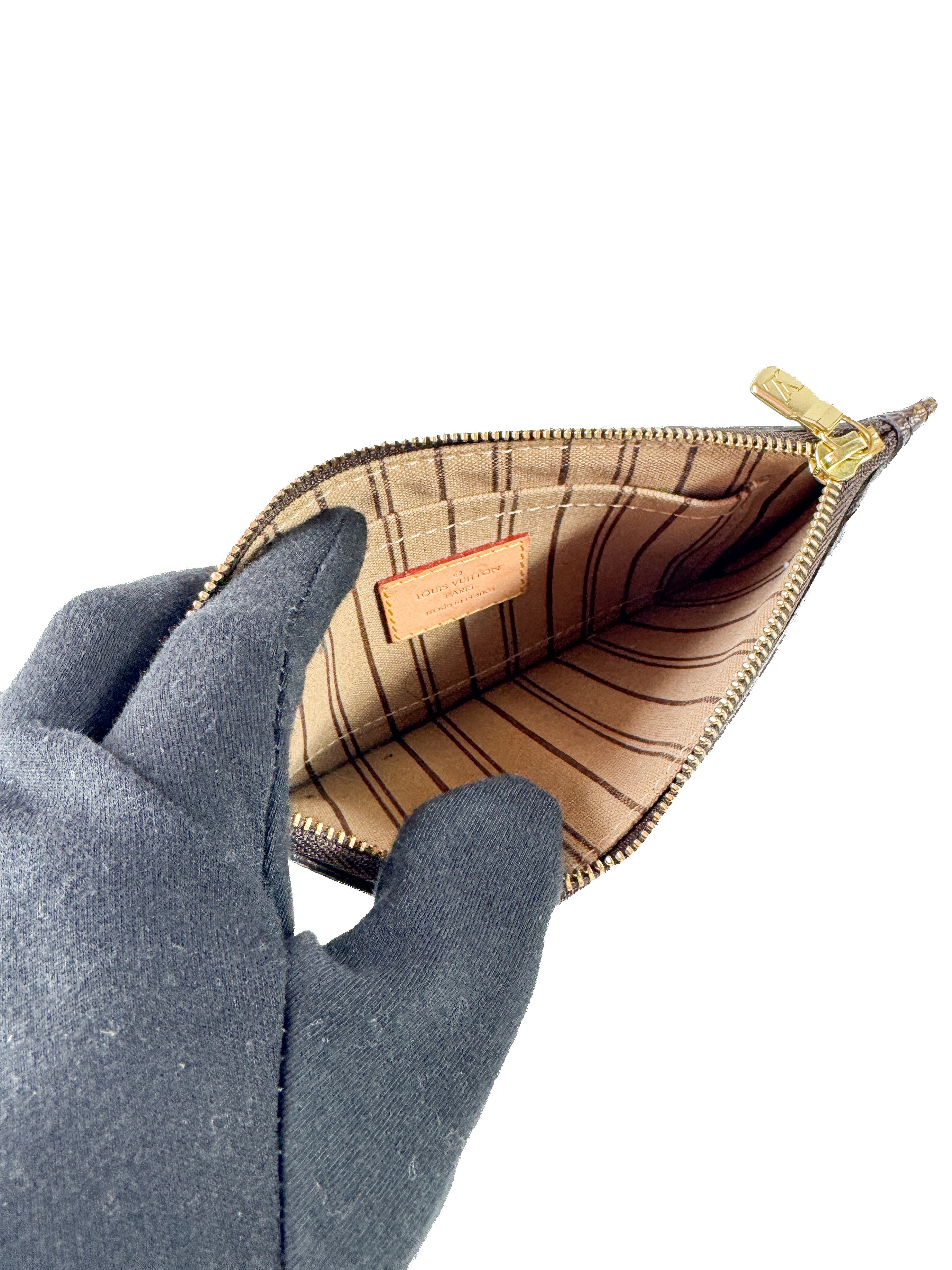 Louis Vuitton monogram neverfull pouch  AR4173