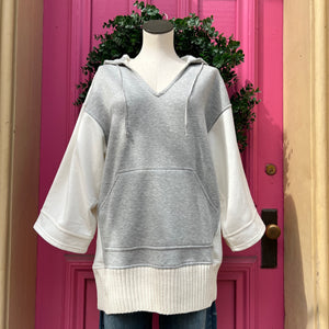 Daily Practice gray cream pullover size S NWT