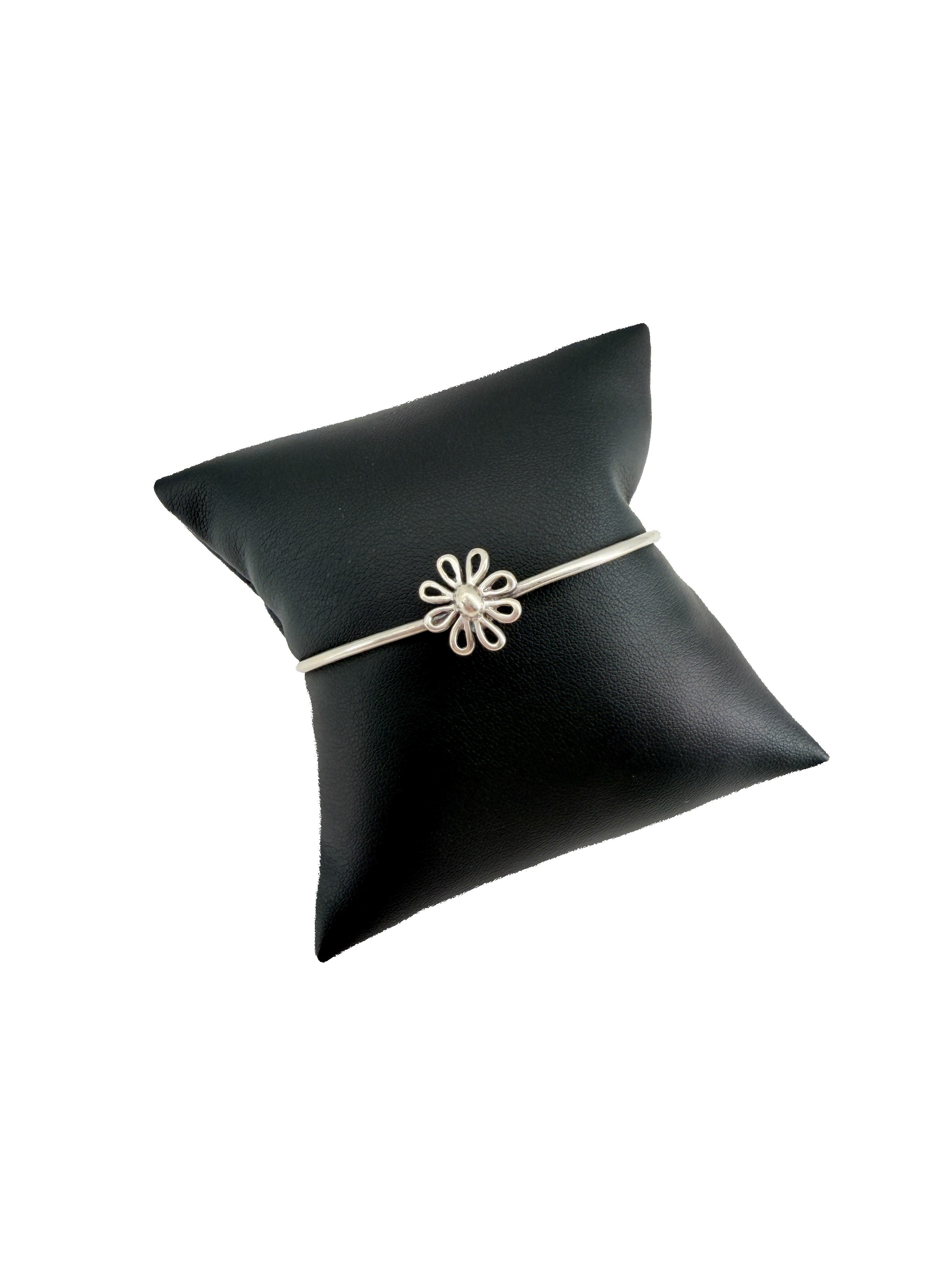 Tiffany & Co. Paloma Picasso Daisy flower bangle