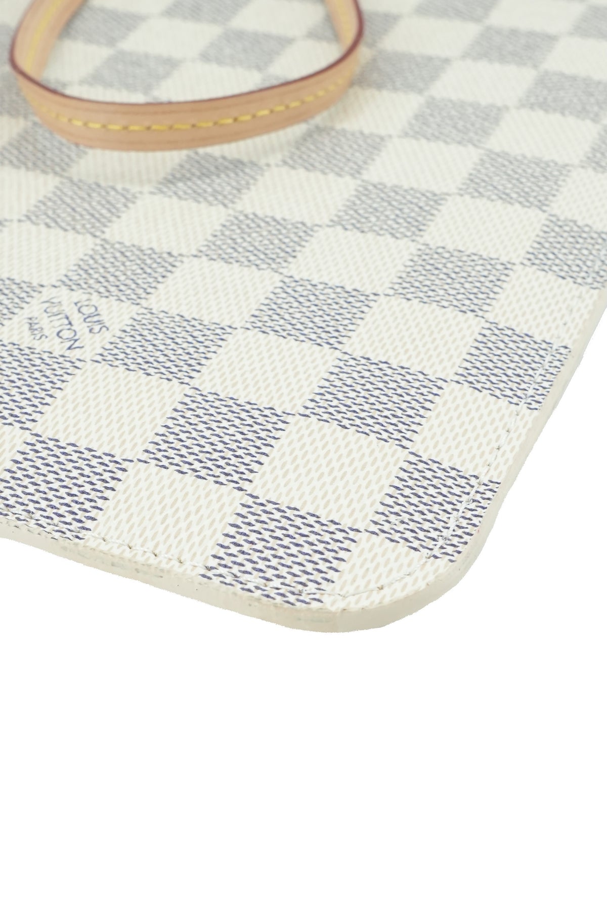 Louis Vuitton damier azur neverfull pouch