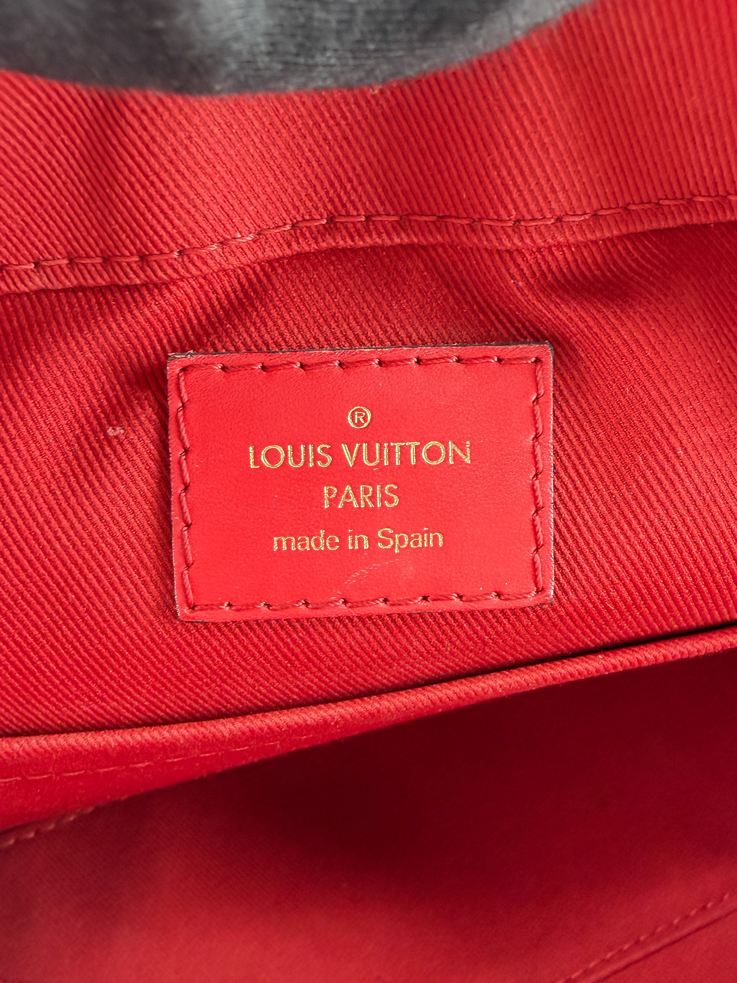Louis Vuitton monogram red Saintonge CA2188