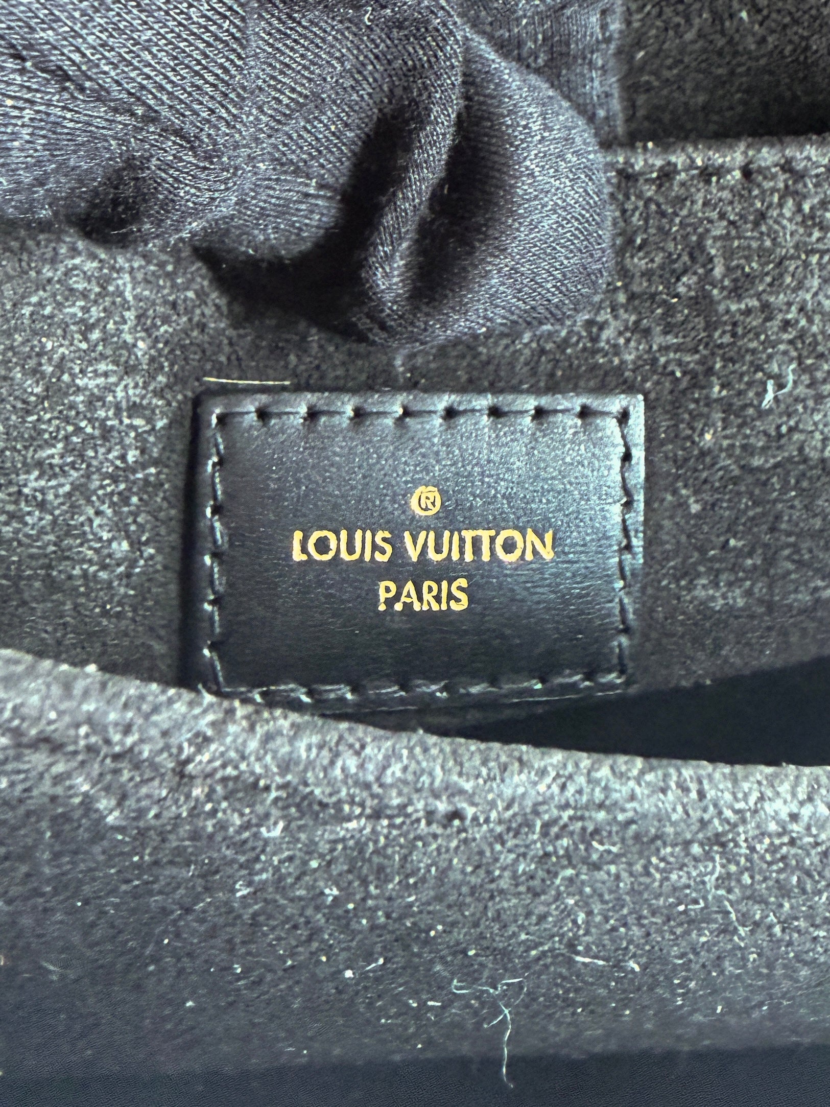 Louis Vuitton reverse monogram Pochette Metis SD0159