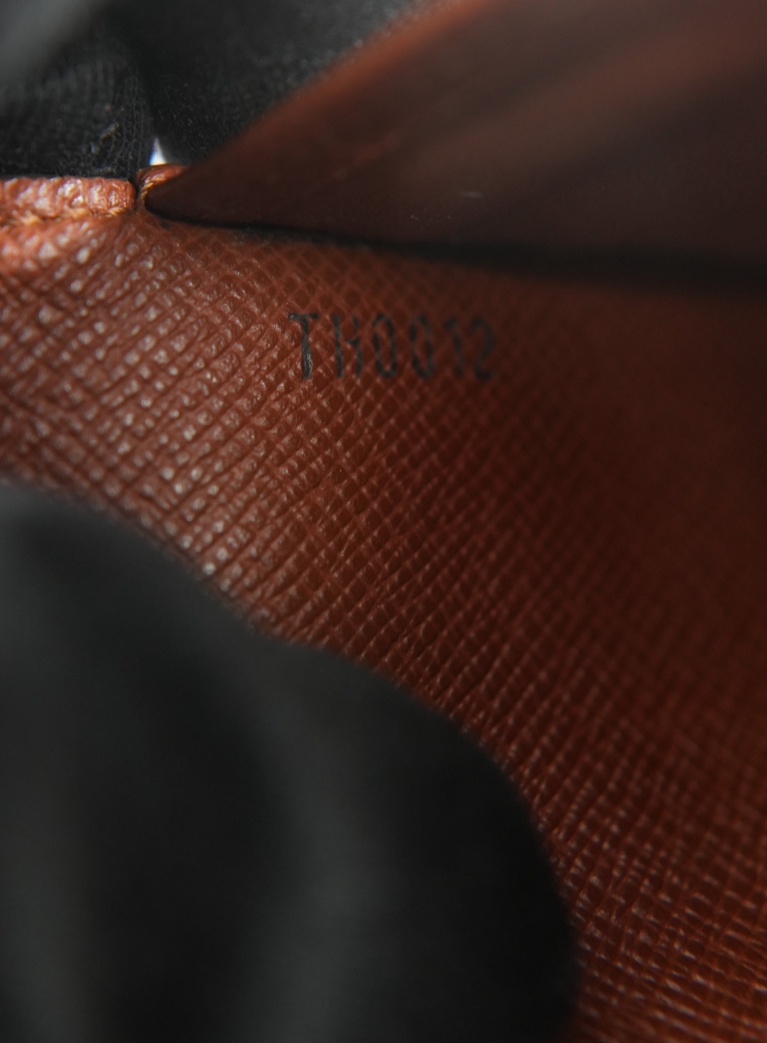 Louis Vuitton monogram Portefeuille International long wallet TH0012