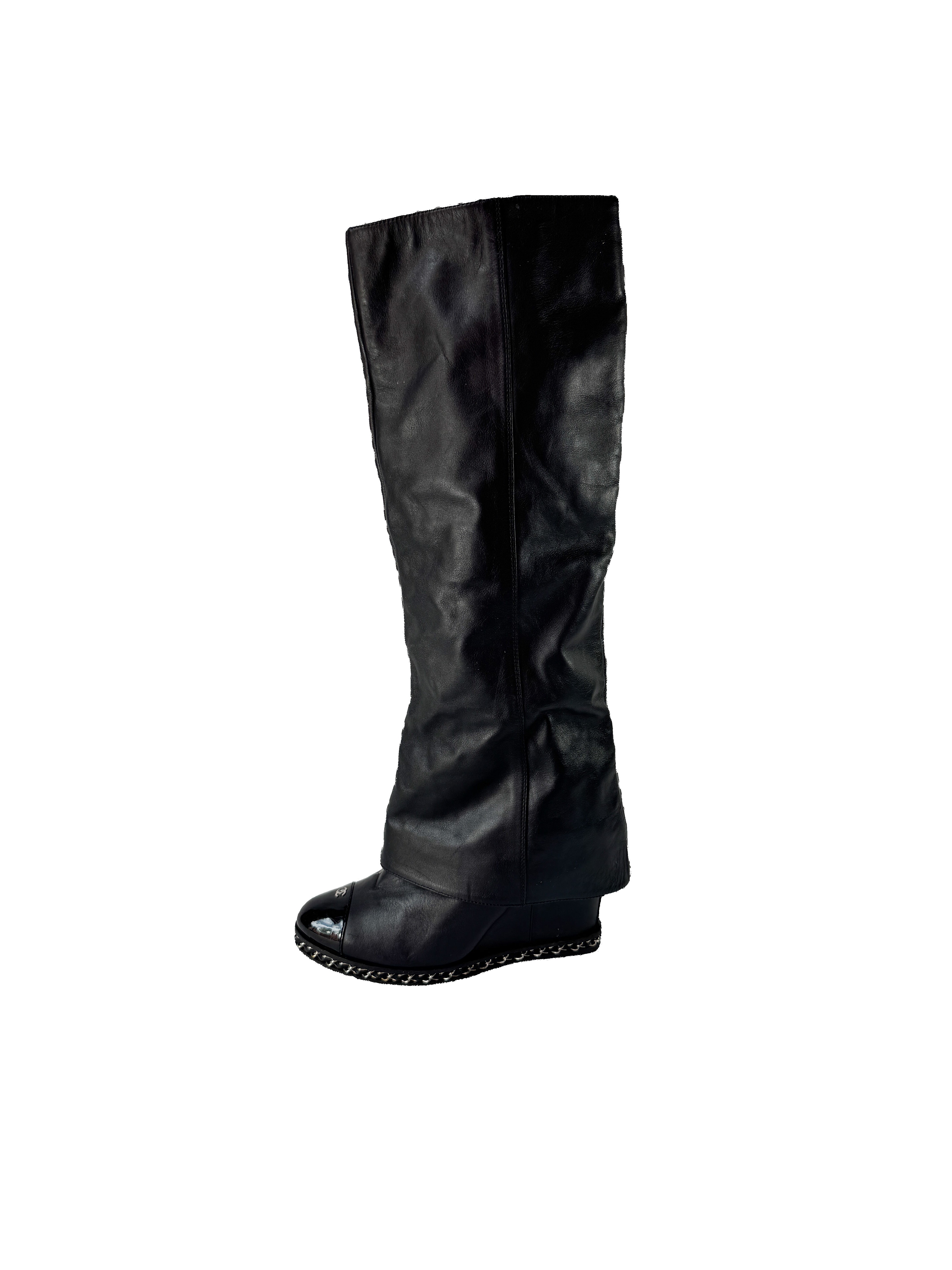 Chanel black leather interlocking CC Ascot knee high boots size 39.5 D