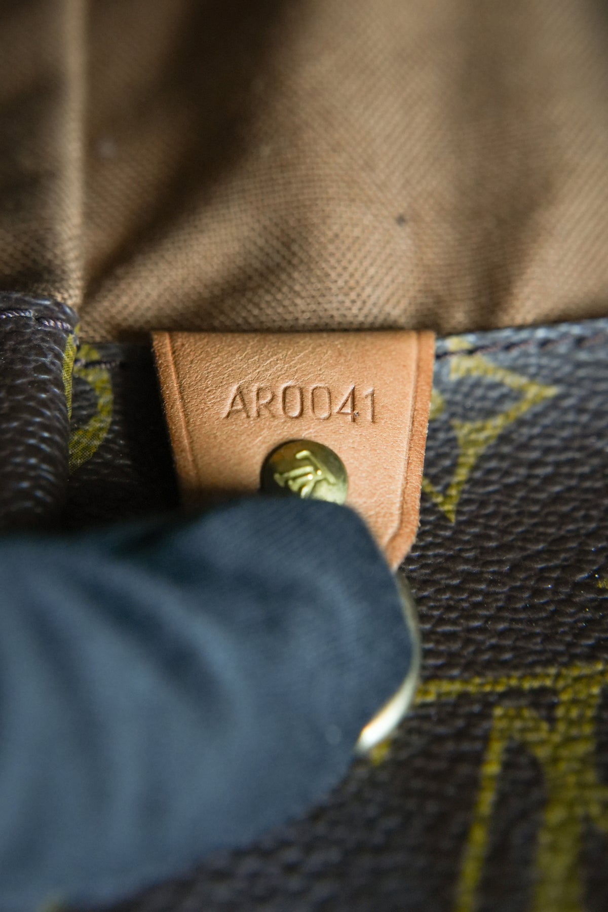 Louis Vuitton monogram Cabas Alto AR0041