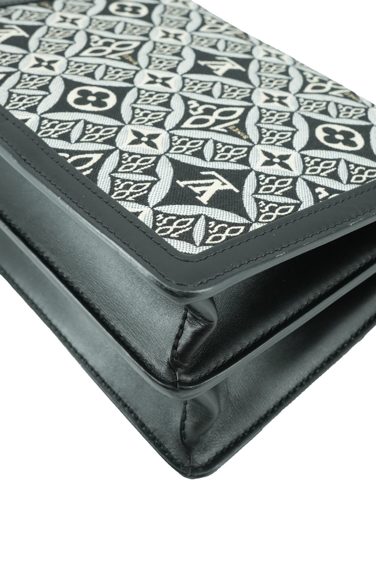 Louis Vuitton since 1854 Dauphine MM GI4250