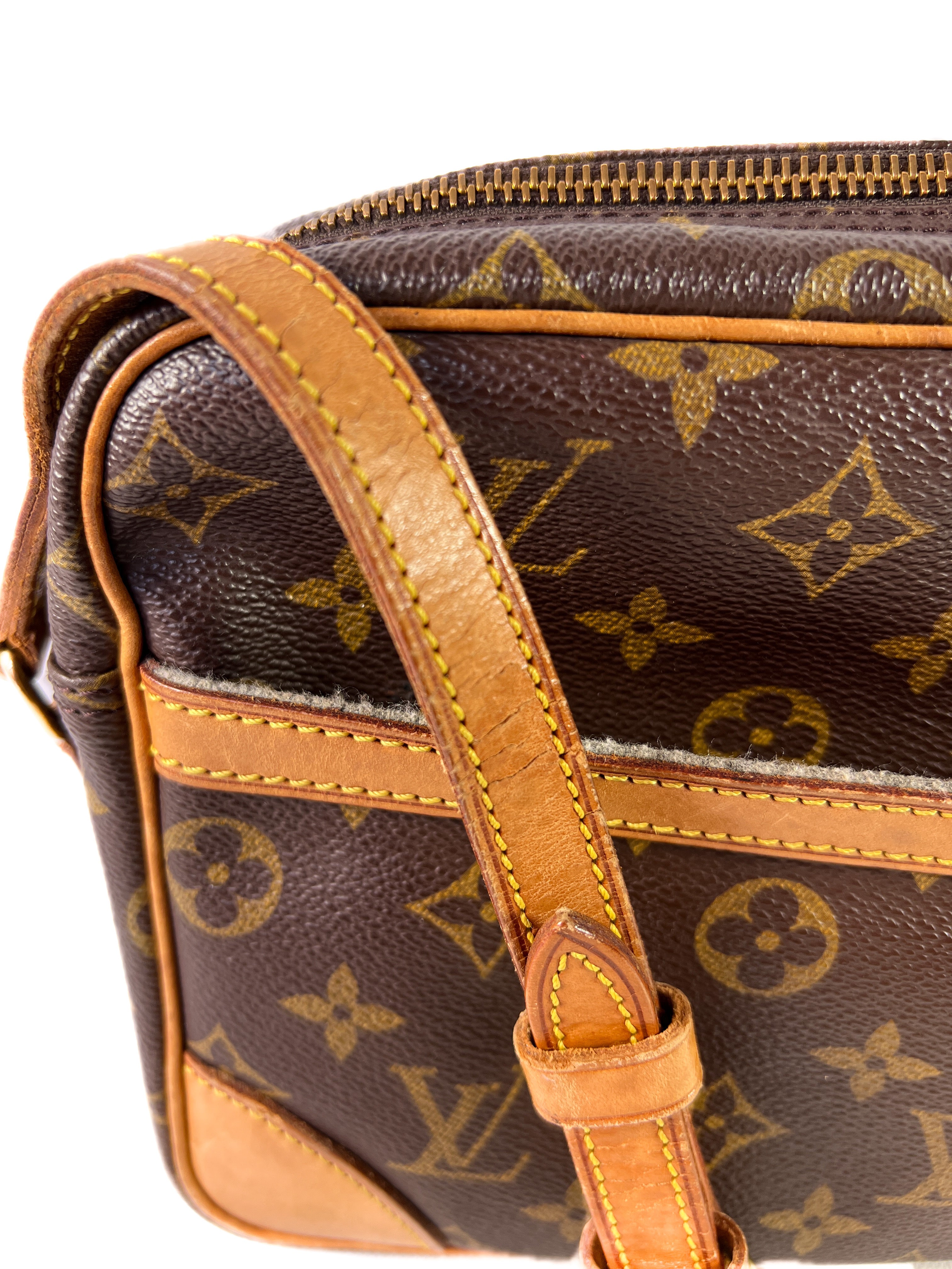 Louis Vuitton monogram trocadero 27 1990 crossbody