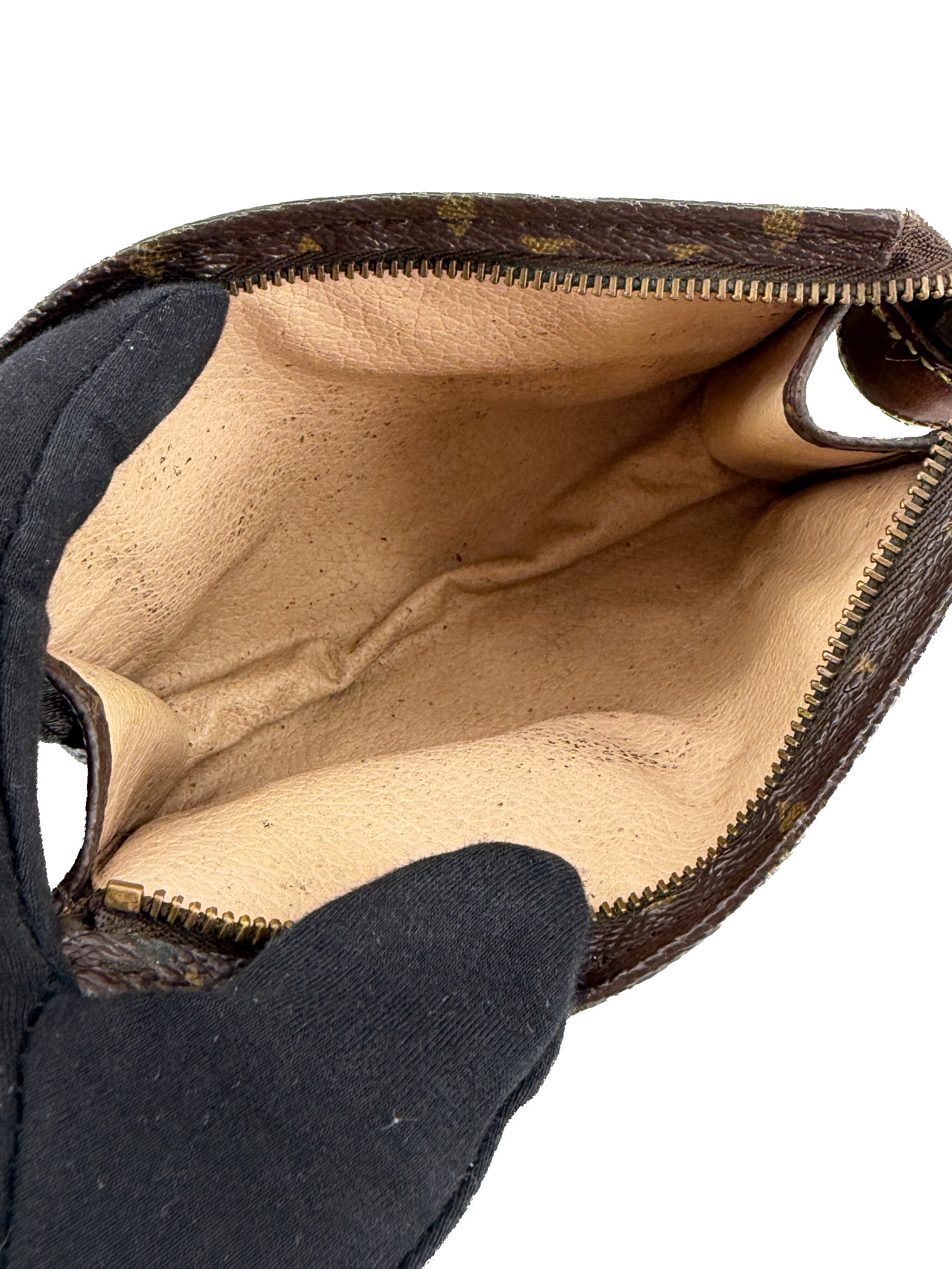 Louis Vuitton monogram toiletry pouch 15 TH8905