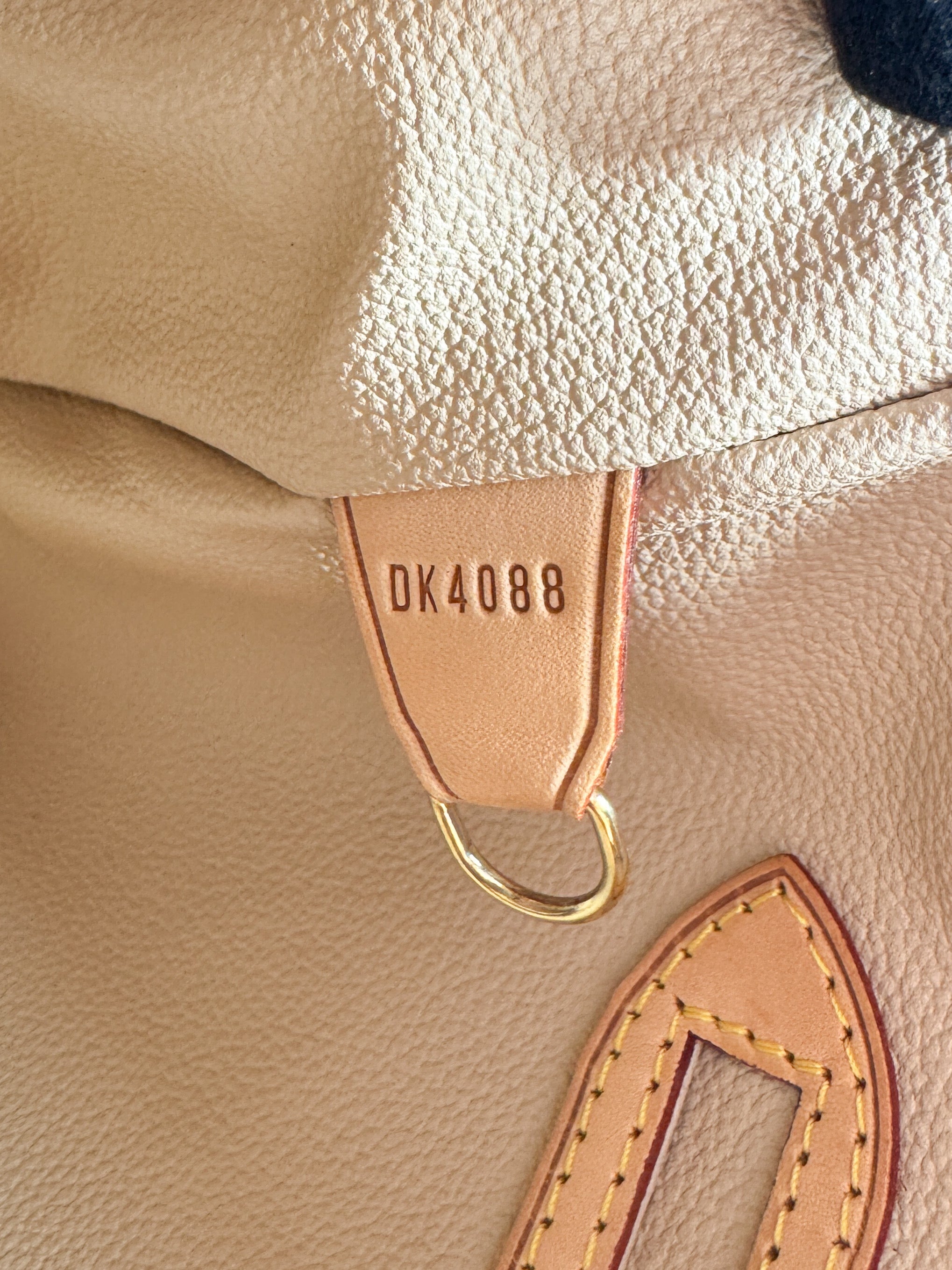 Louis Vuitton monogram bucket GM DK4088