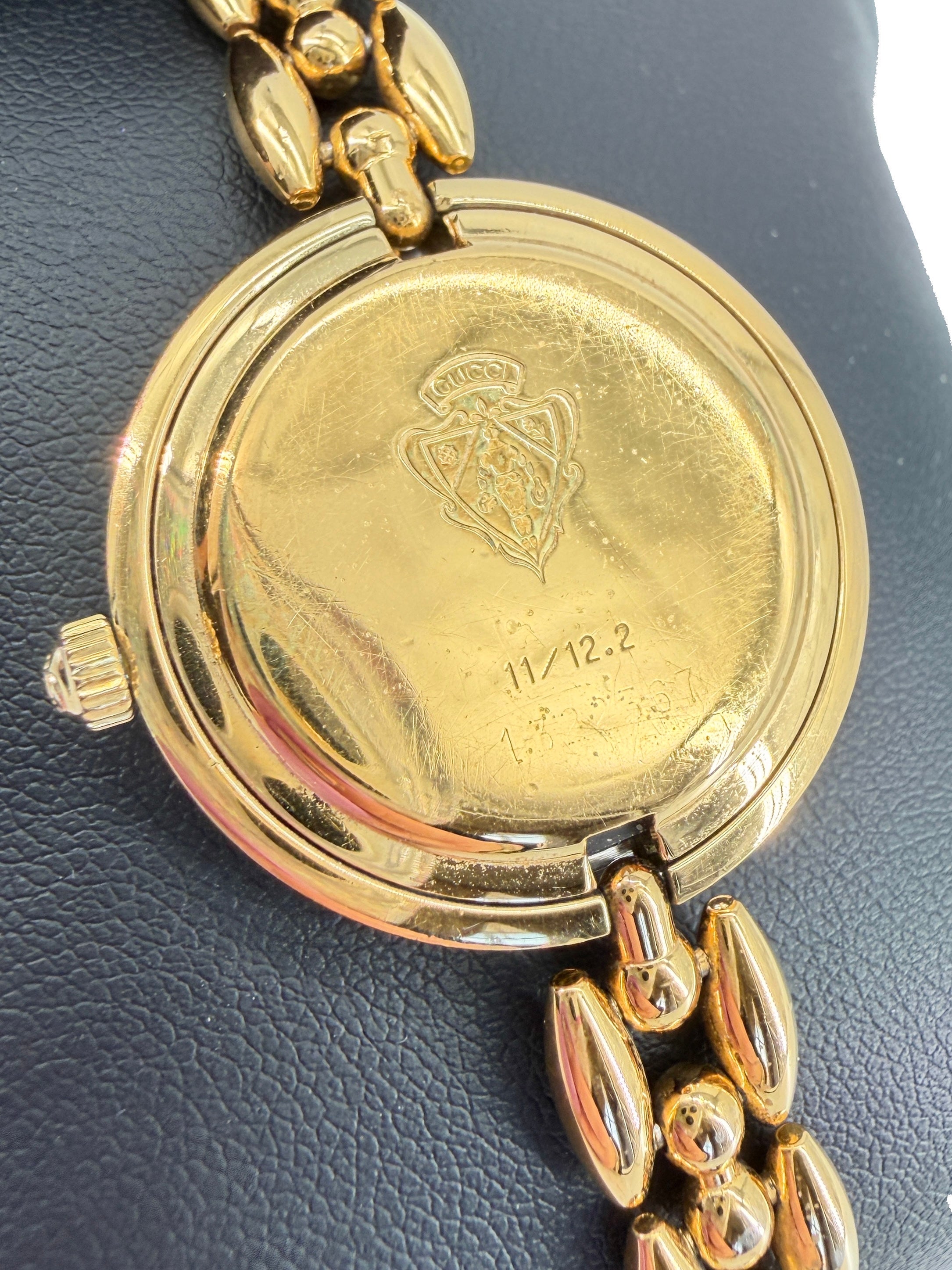 Gucci vintage gold tone Bezel watch 1322567