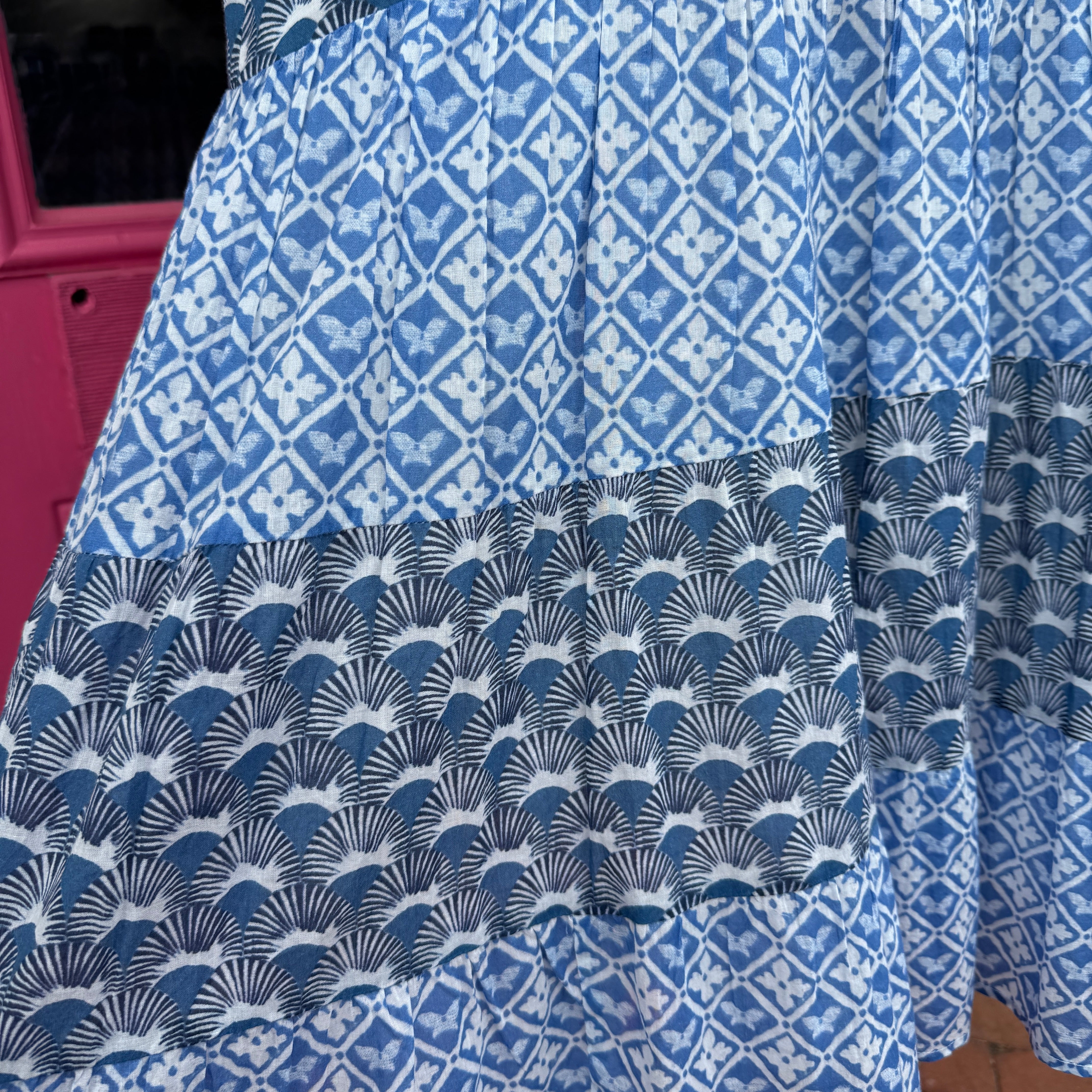 Ro's Garden blue print short sleeve mini dress size M