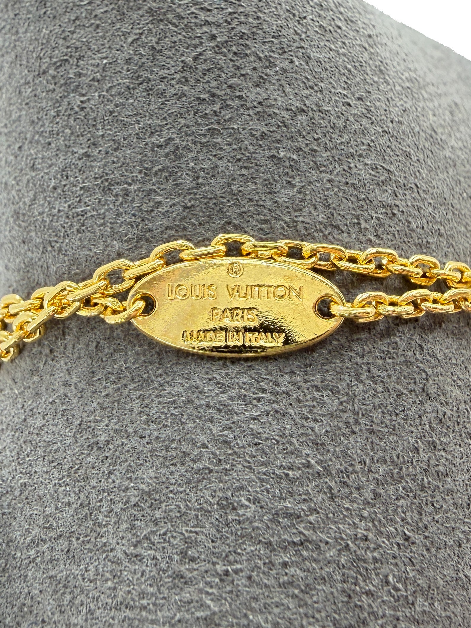 Louis Vuitton gold tone crazy in lock heart bracelet VA1117
