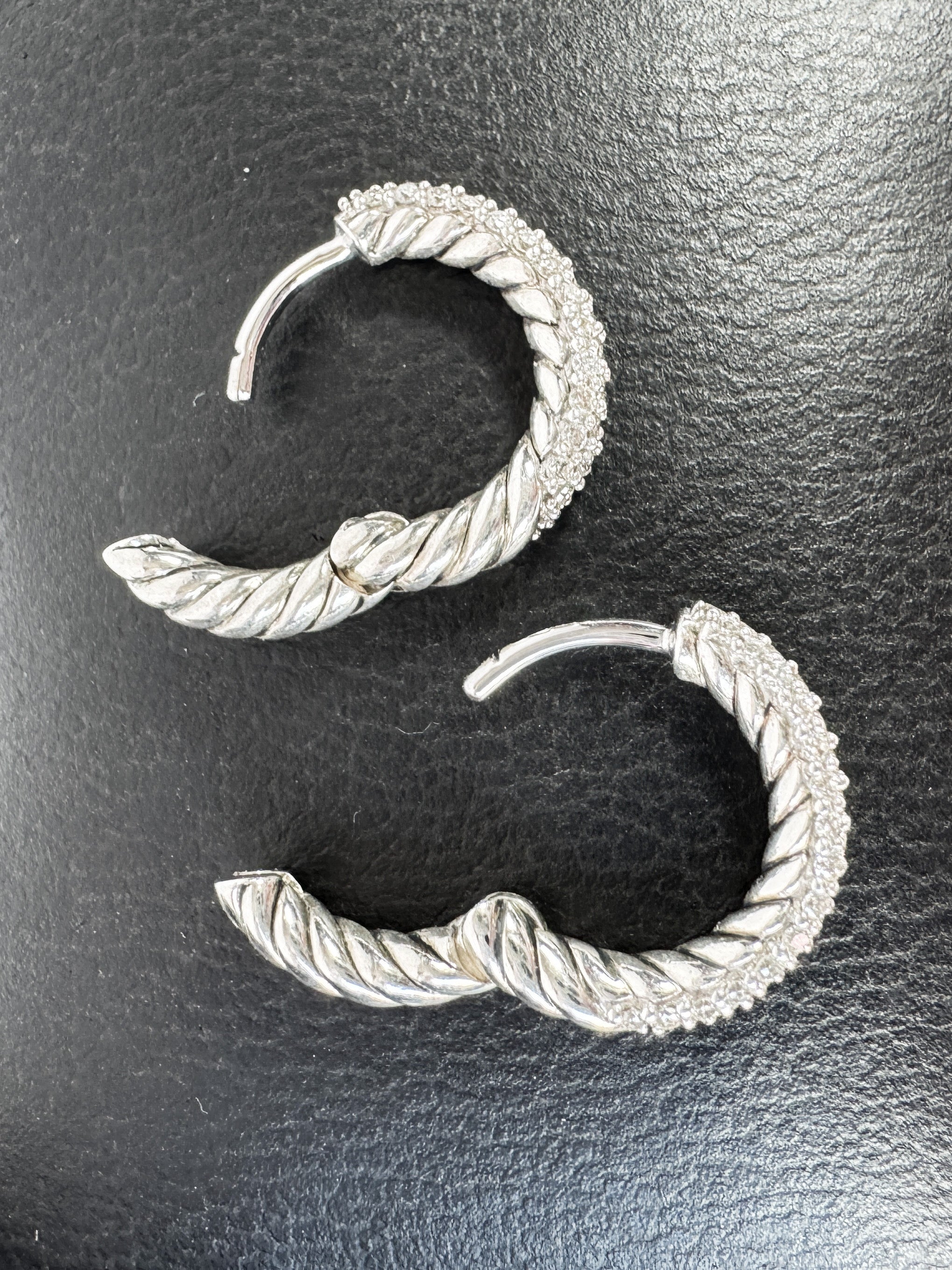 David Yurman petite pave diamond huggie hoop earrings