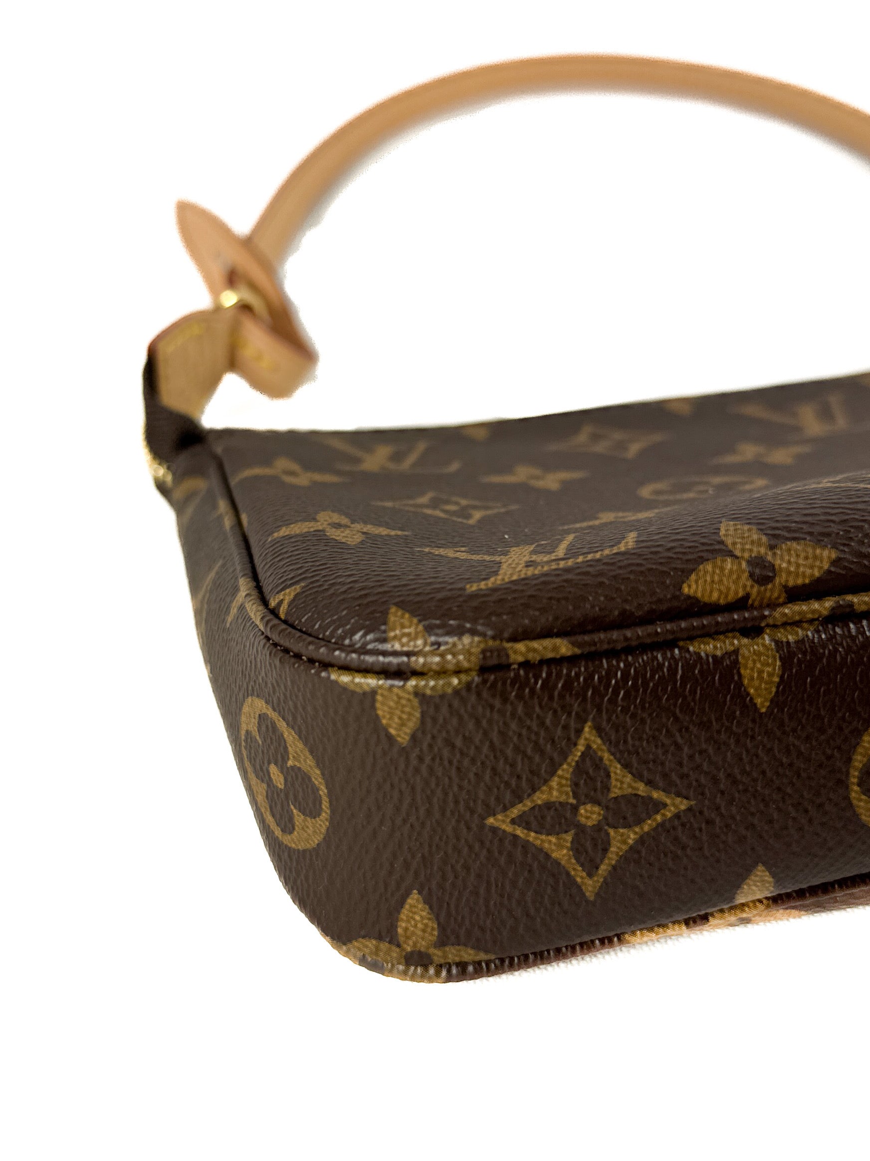Louis Vuitton monogram pochette accessories NM (microchipped)