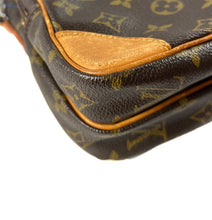 Louis Vuitton monogram vintage Amazon crossbody 843