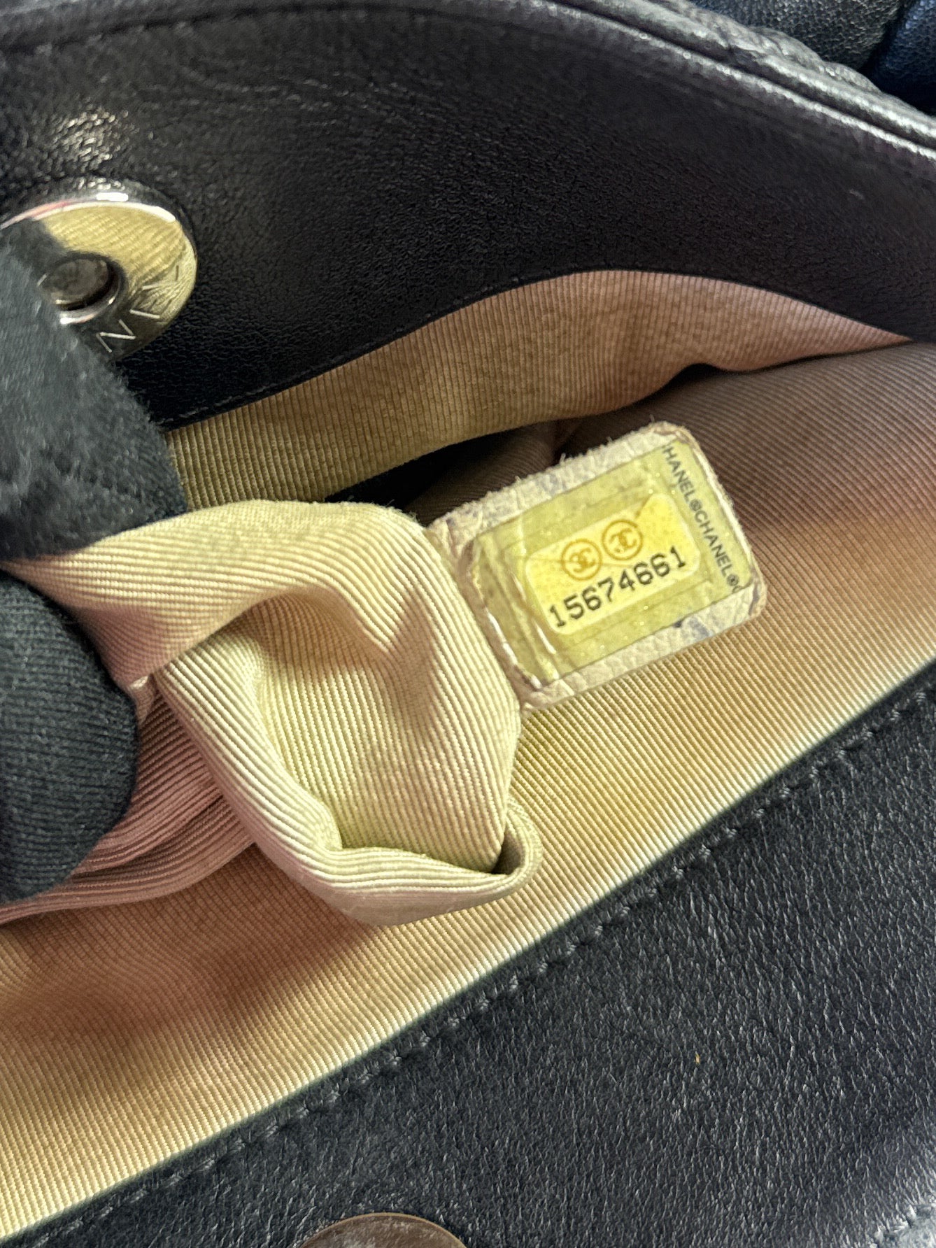 Chanel black chain around hobo quilted shoulder bag 15674661