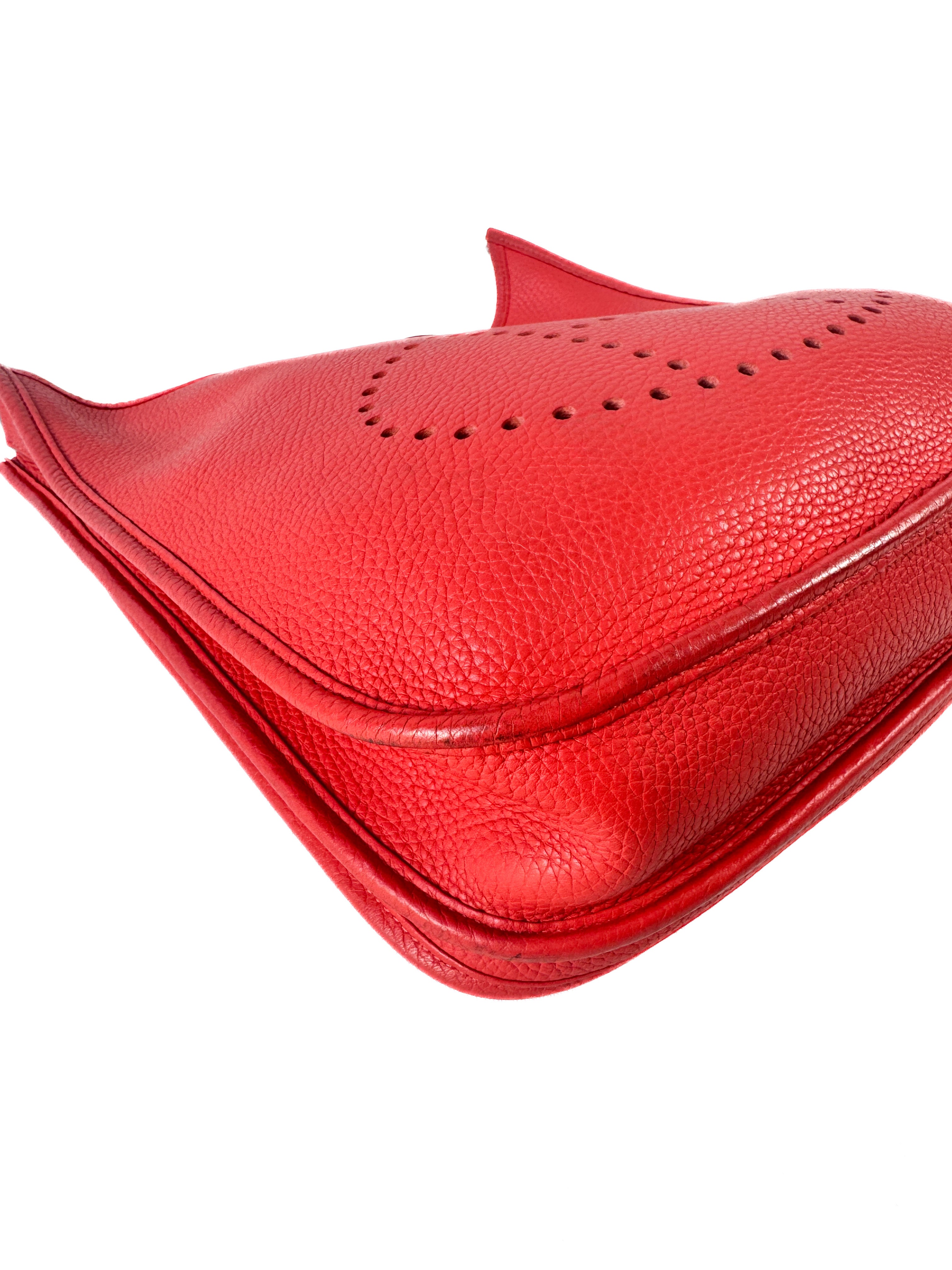 Hermès red leather Evelyne PM (T)