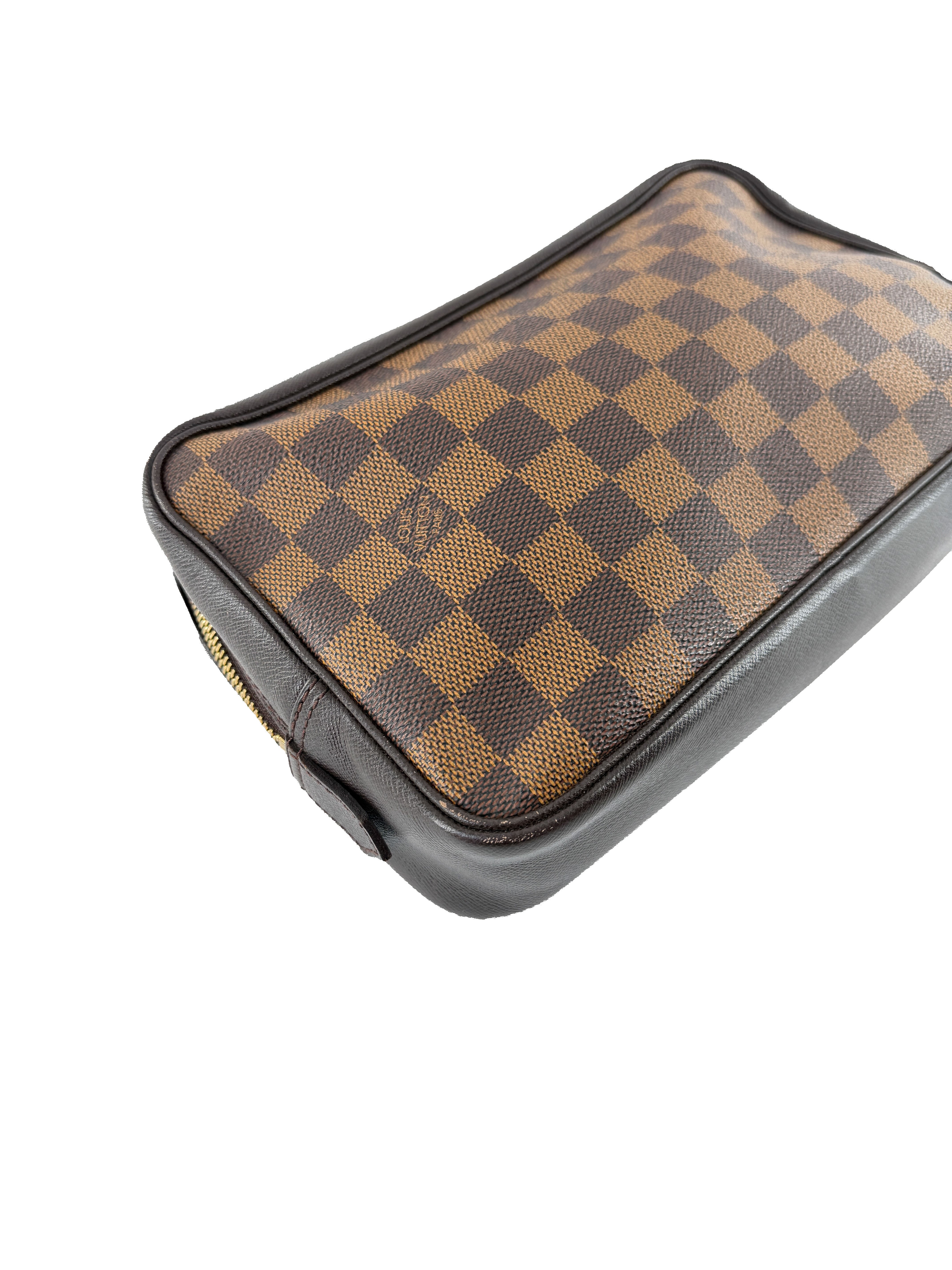 Louis Vuitton damier ebene trousse zip pouch 28