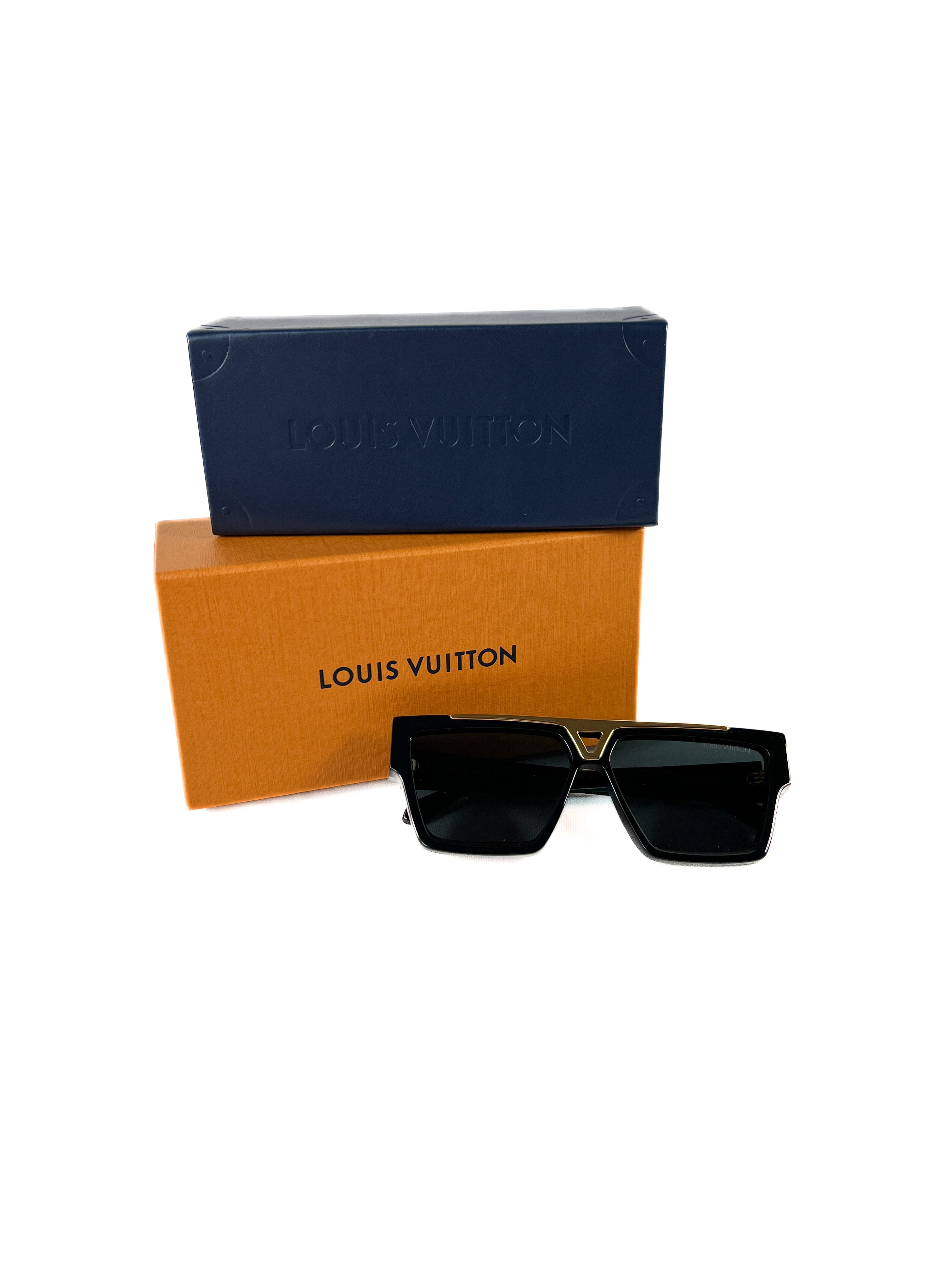Louis Vuitton black 1.1 Evidence sunglasses NEW