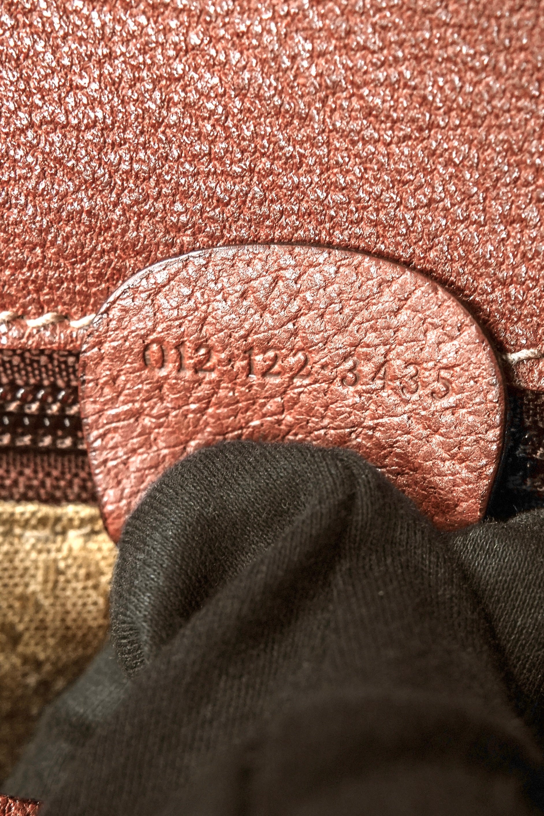 Gucci brown vintage weekender bag 012-122-3435