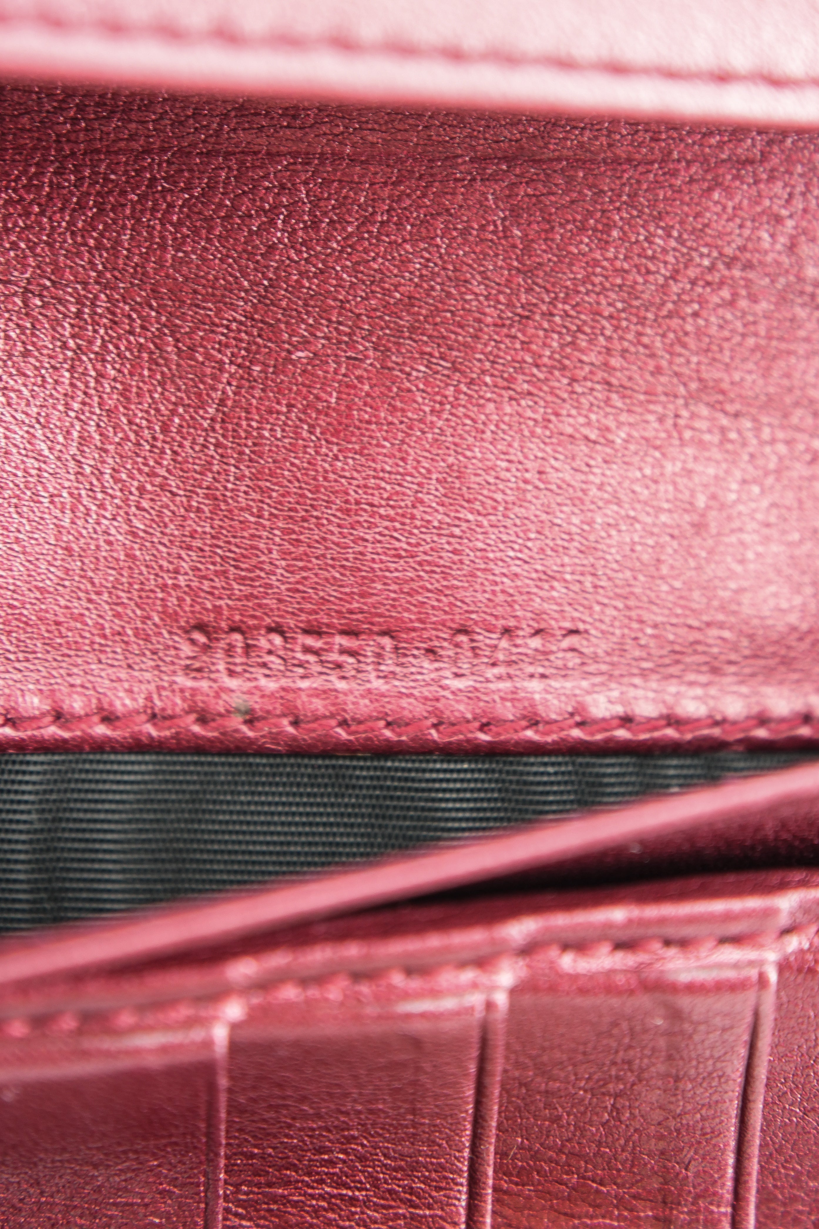 Gucci red leather GG Guccissima heart wallet 208550-0446