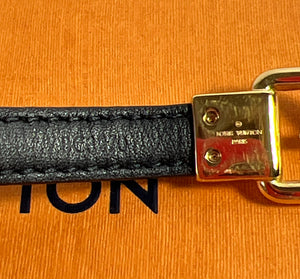 Louis Vuitton monogram Fasten your LV bracelet 19