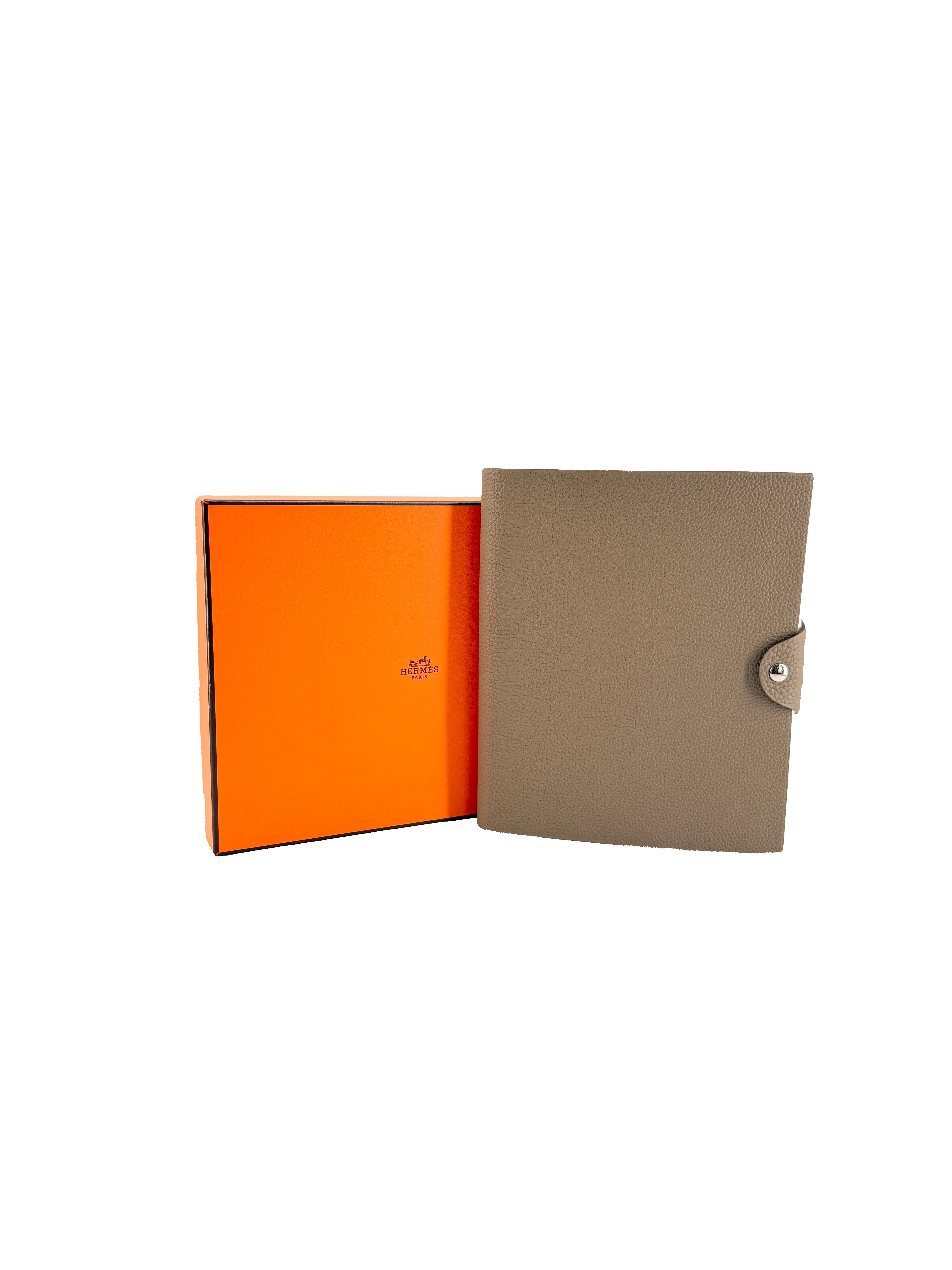 Hermès Etoupe Ulysse Notebook Cover MM U AM CO2