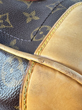 Louis Vuitton monogram Beverly GM DU4058