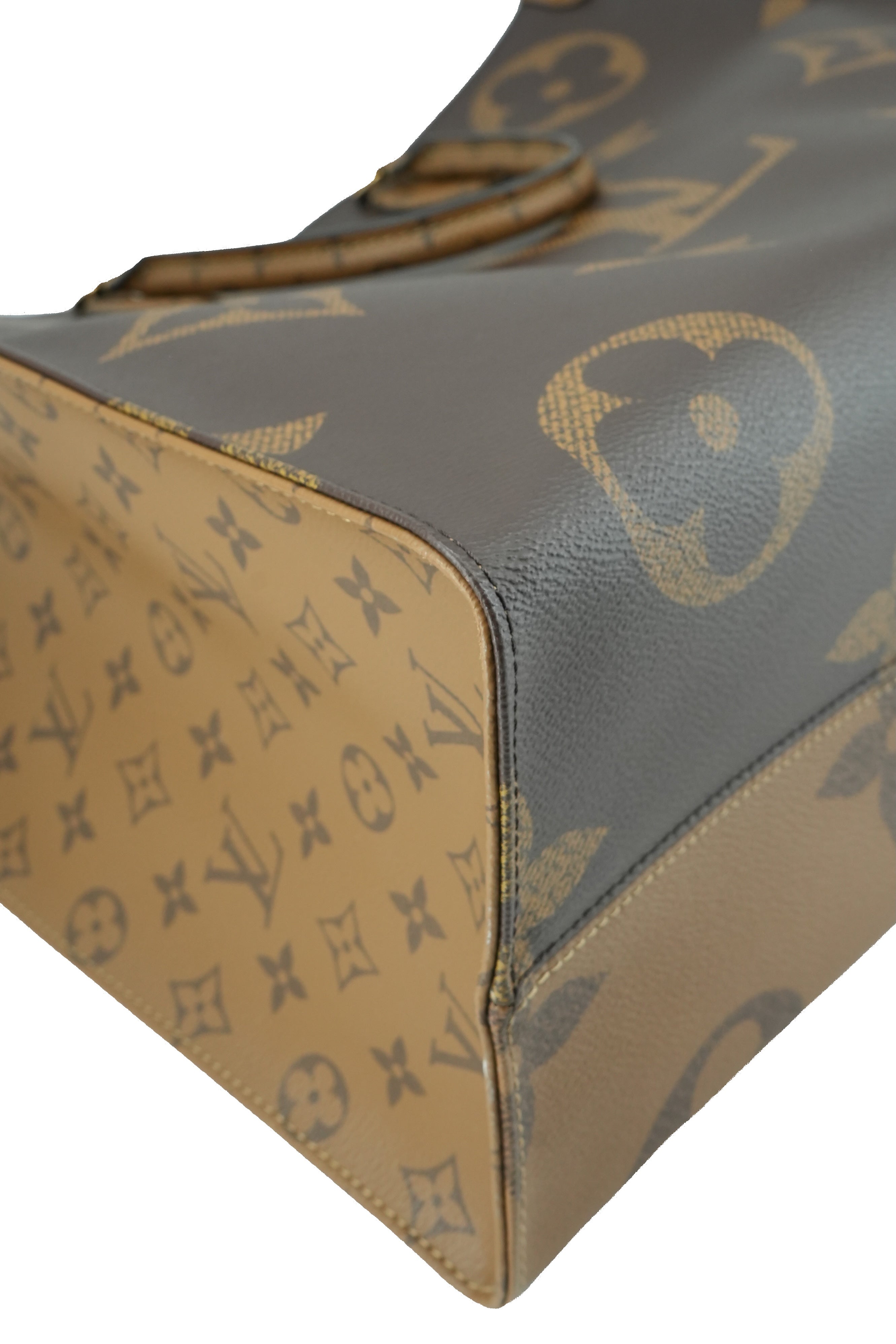 Louis Vuitton reverse monogram onthego GM TR4129