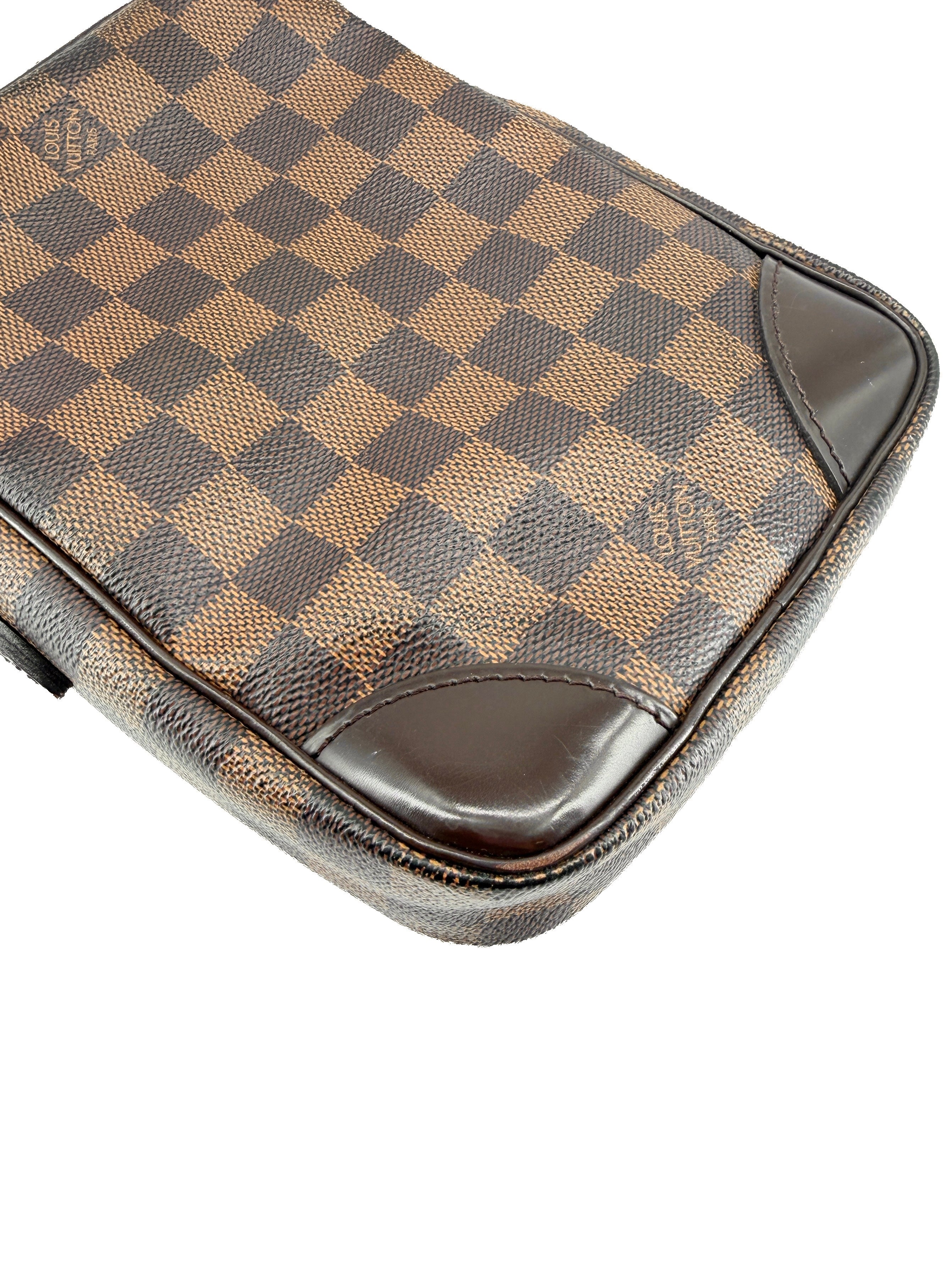 Louis Vuitton damier ebene Danube TH3017