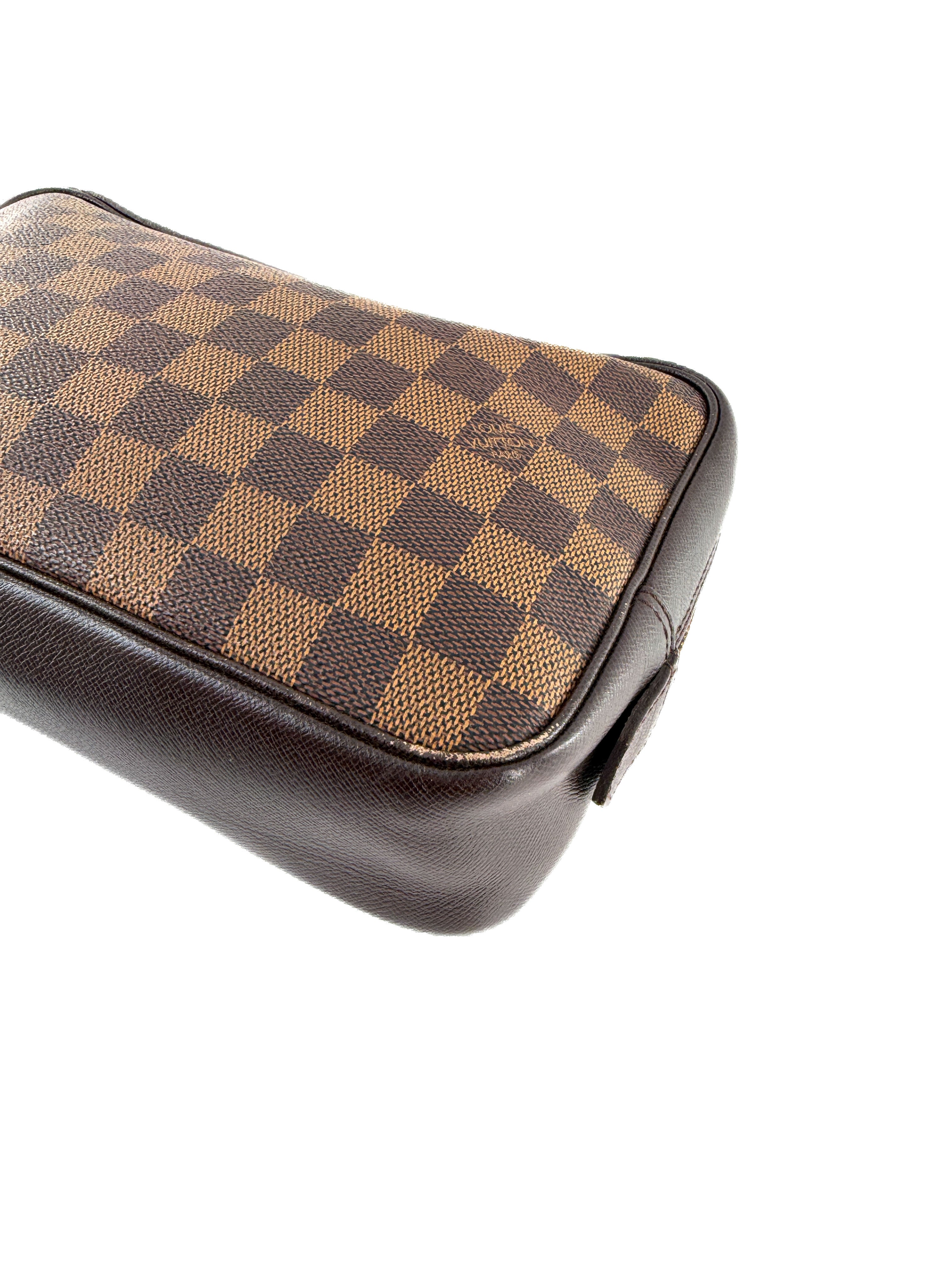 Louis Vuitton damier ebene trousse zip pouch 28