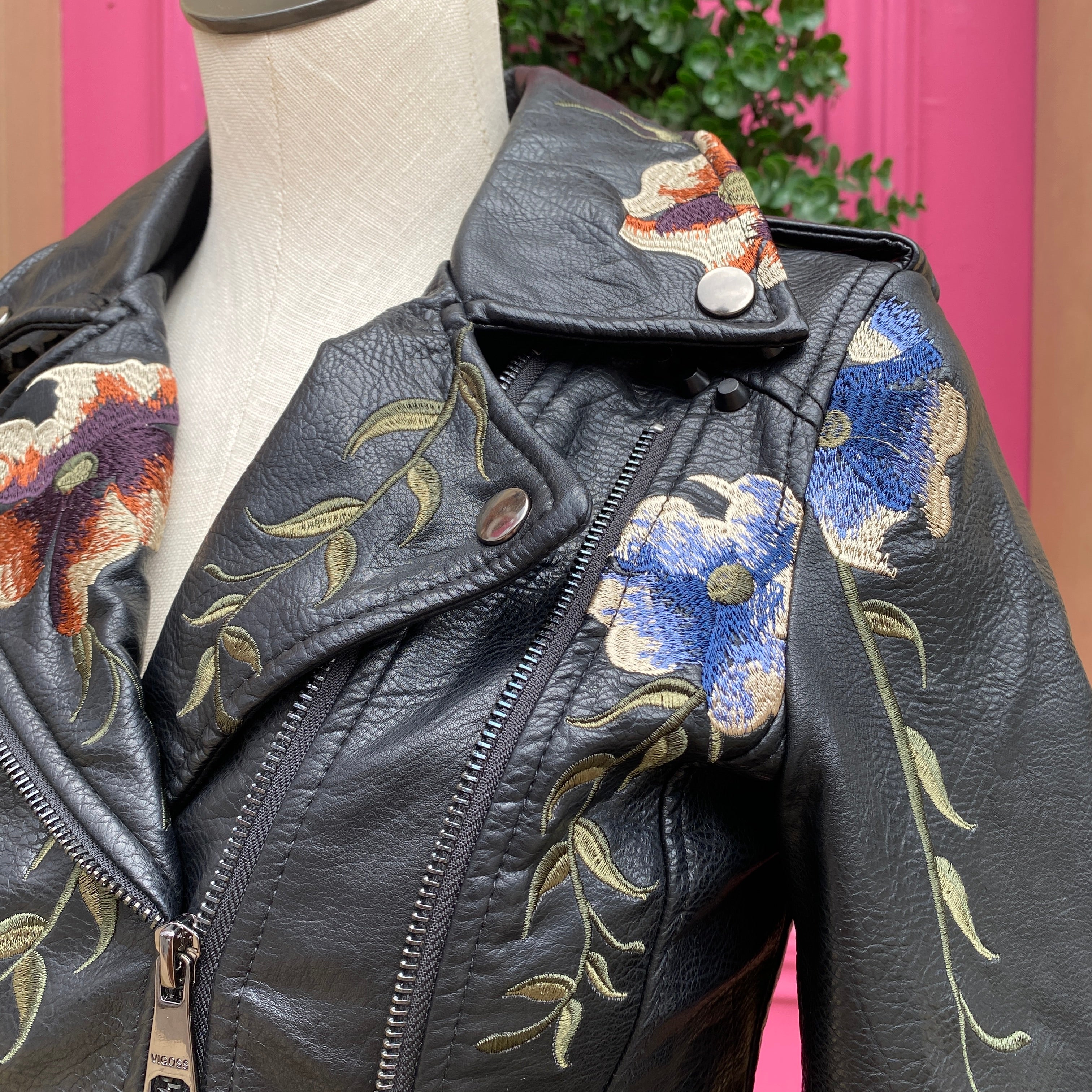 Vigoss black faux leather embroidered jacket size S