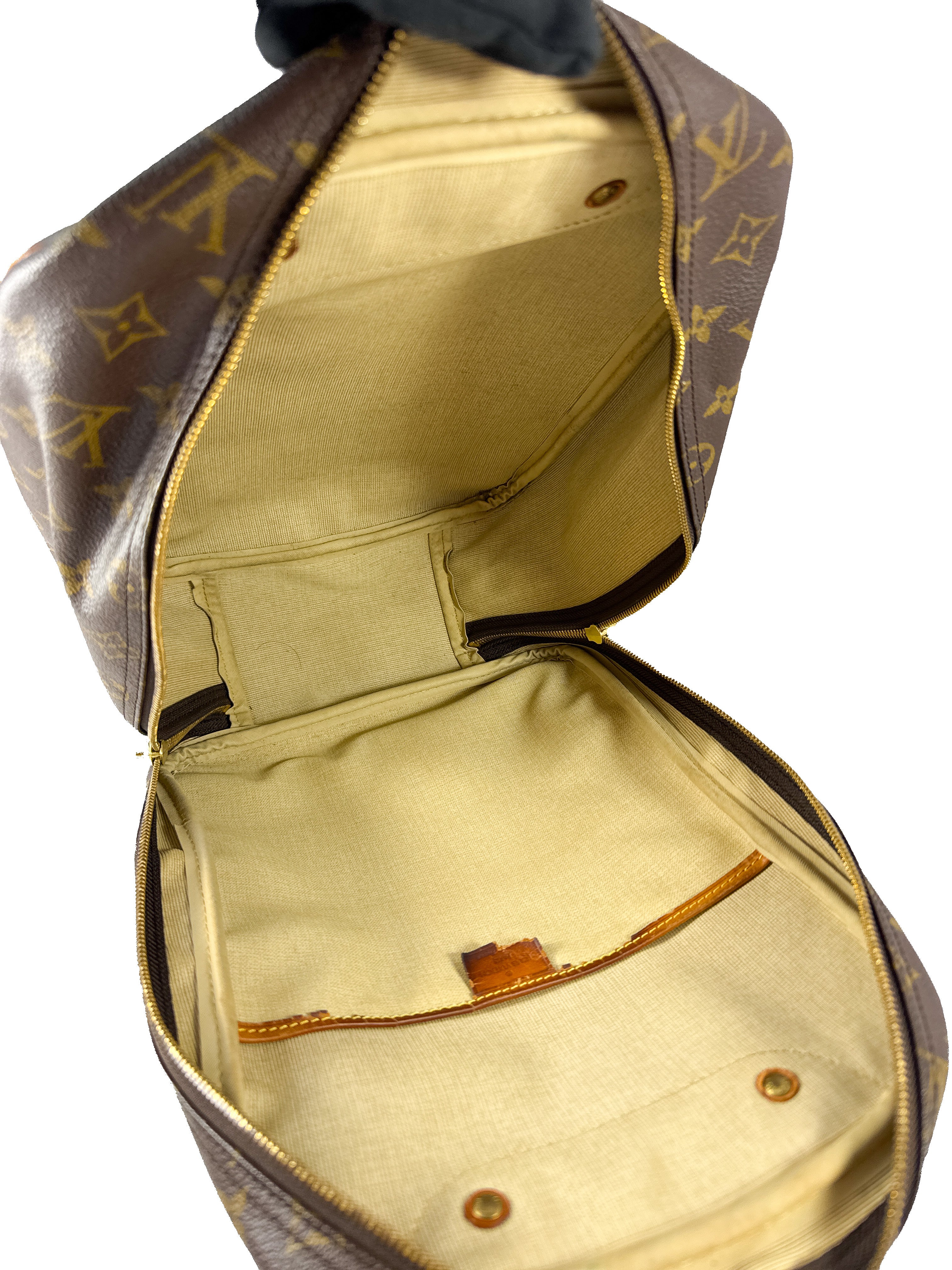 Louis Vuitton monogram excursion bag VI0926