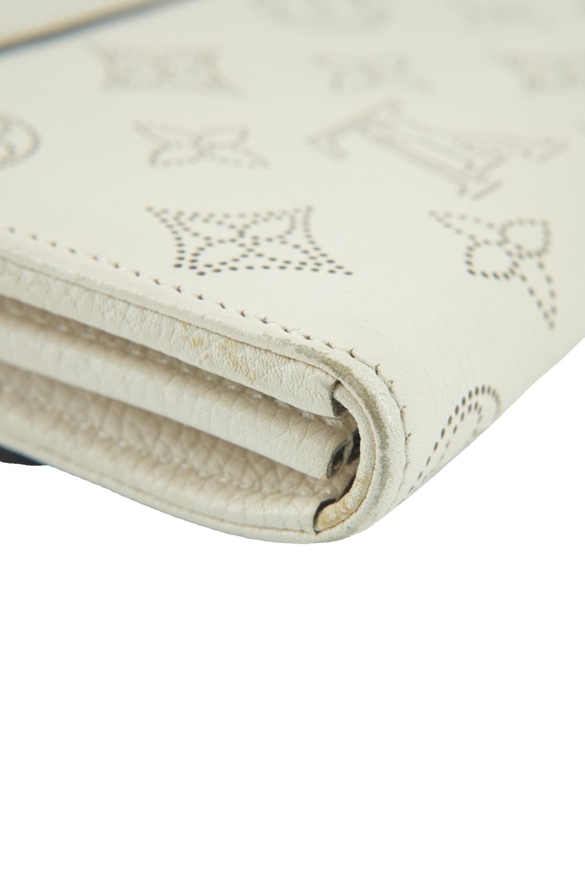Louis Vuitton white Mahina leather Iris wallet TN5104