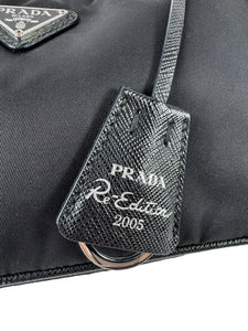 Prada black Re-Edition 2005 small Tessuto shoulder bag 31