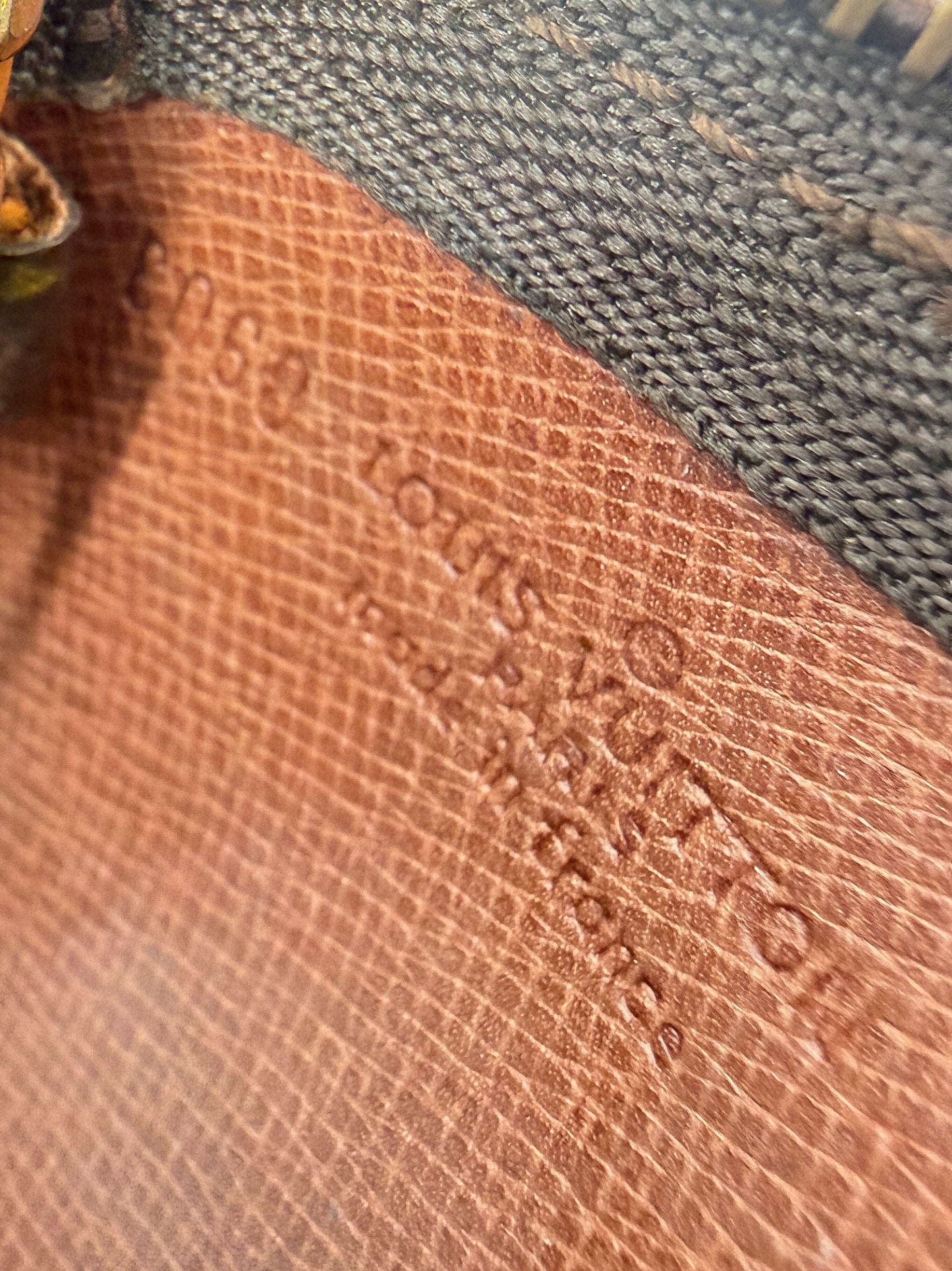 Louis Vuitton monogram Key Cles 0903ET