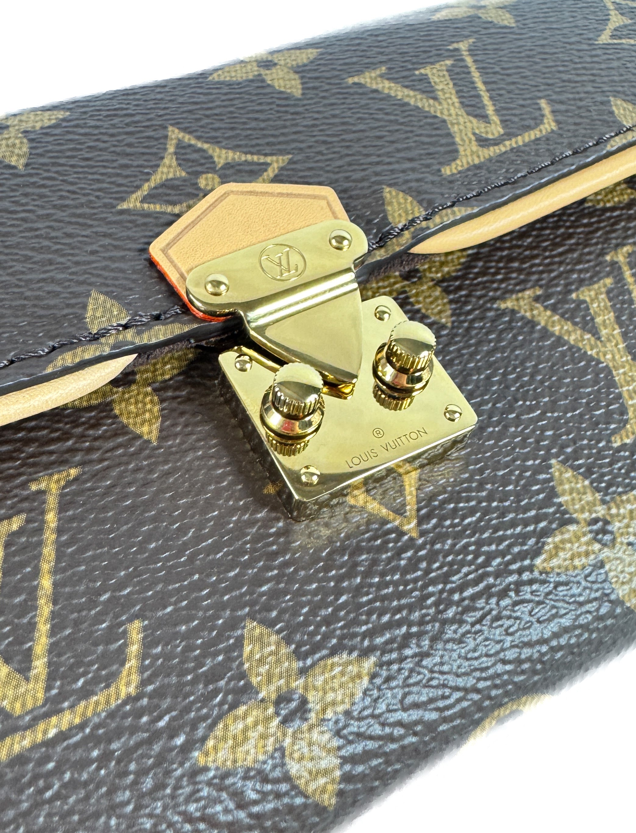Louis Vuitton monogram pochette Camille NFC