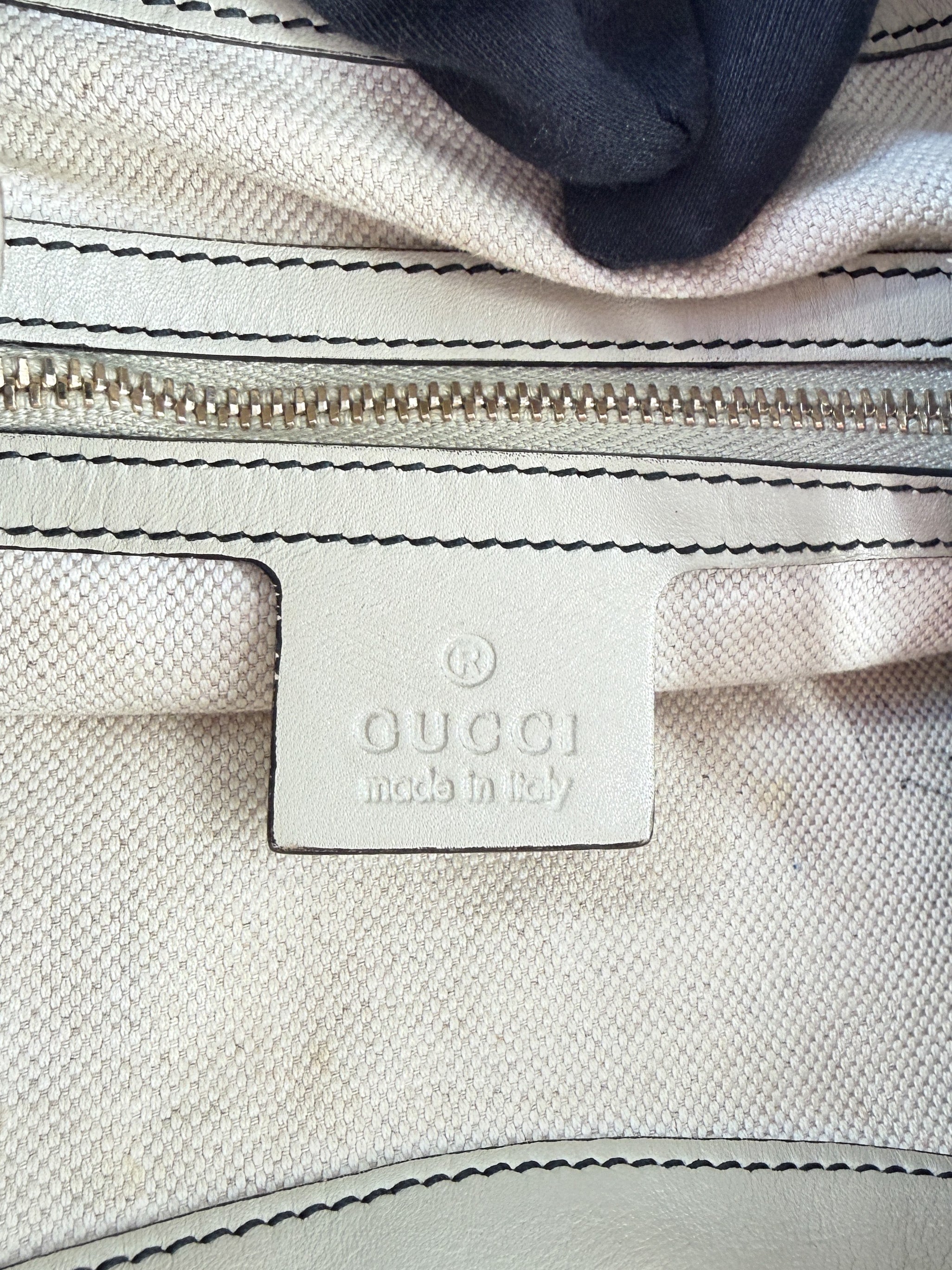 Gucci medium Emily GG hobo bag 322226 486623