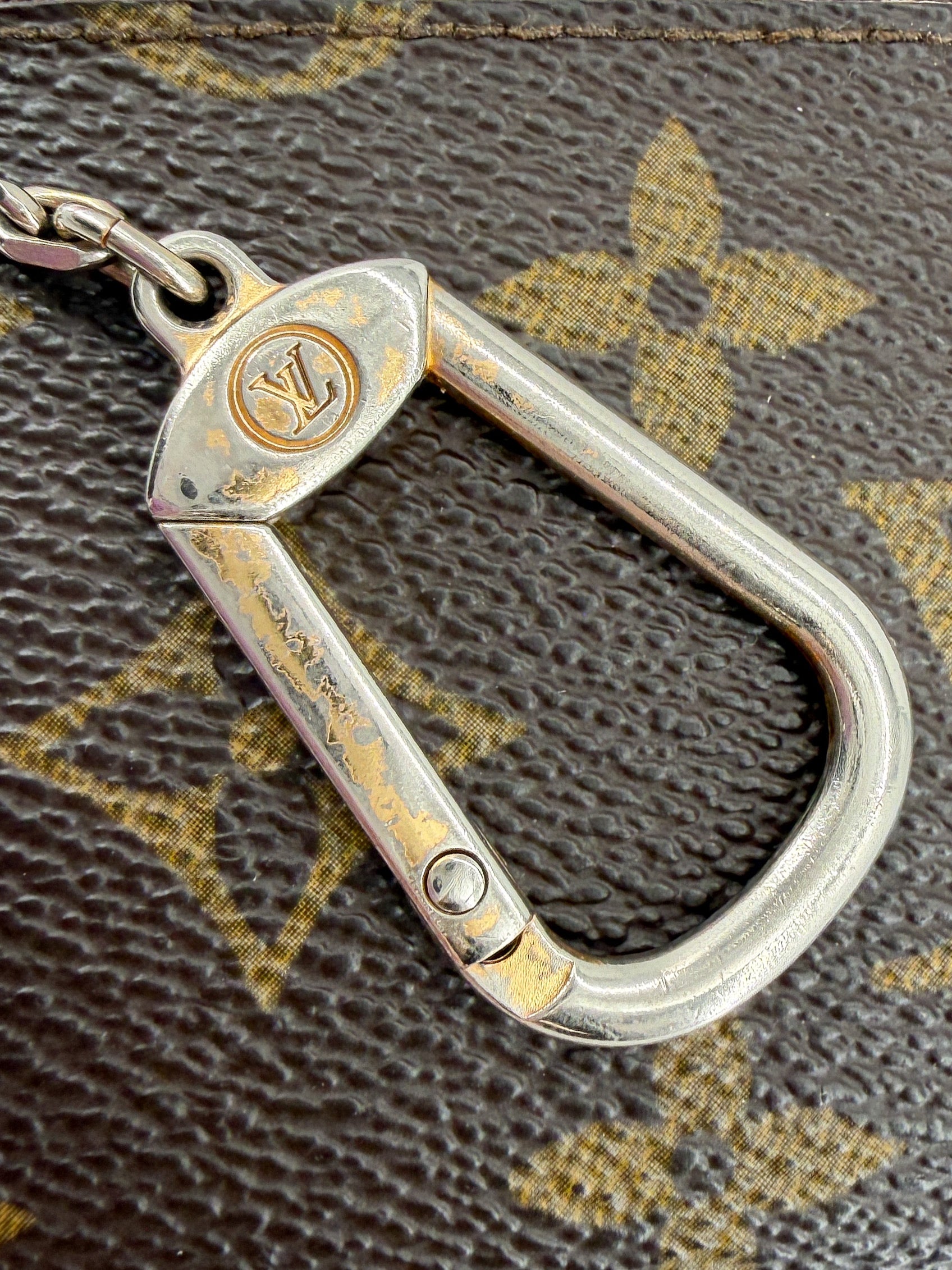 Louis Vuitton monogram Key Cles 882ET