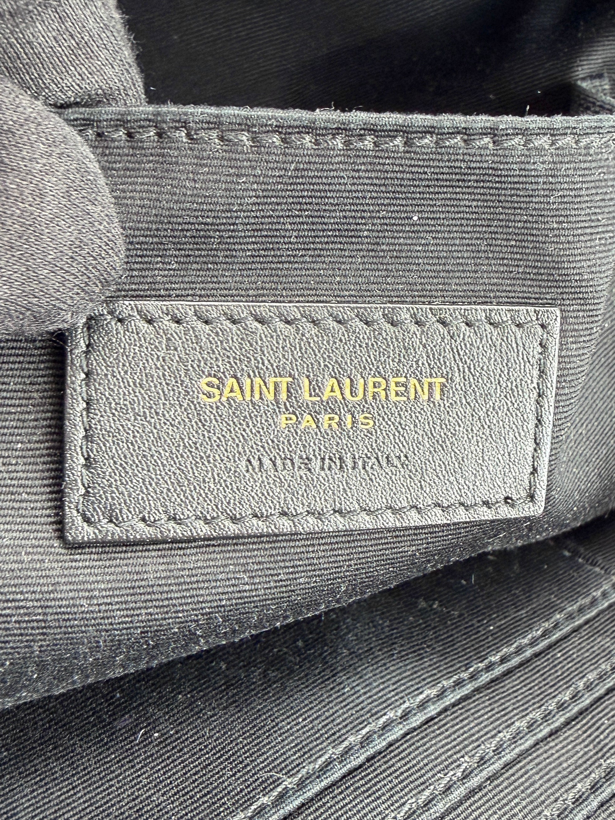 Saint Laurent black Cassandre grain de poudre monogram belt bag FLY509959-0322