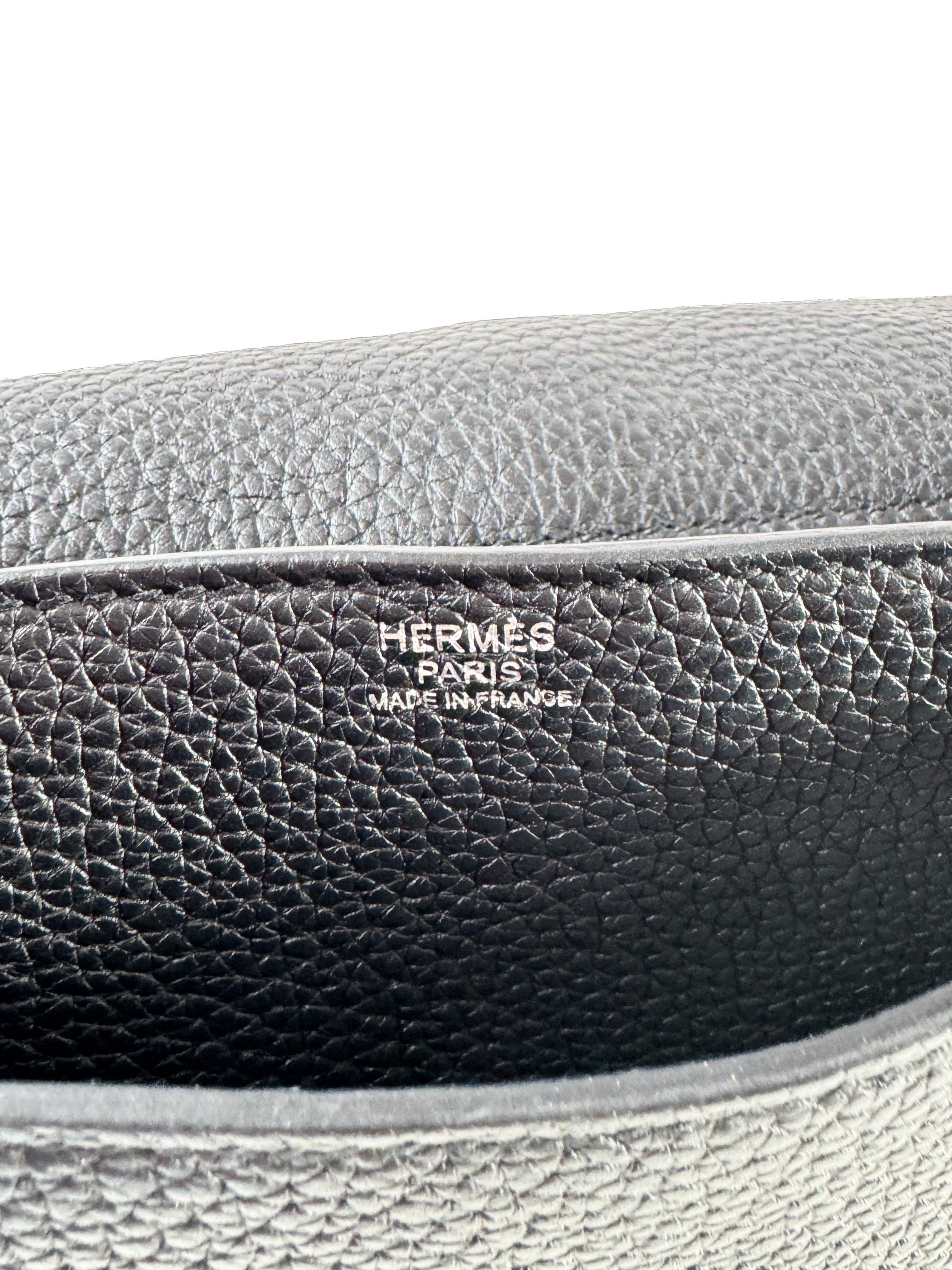 Hermès Clemence Steve Light Messenger C