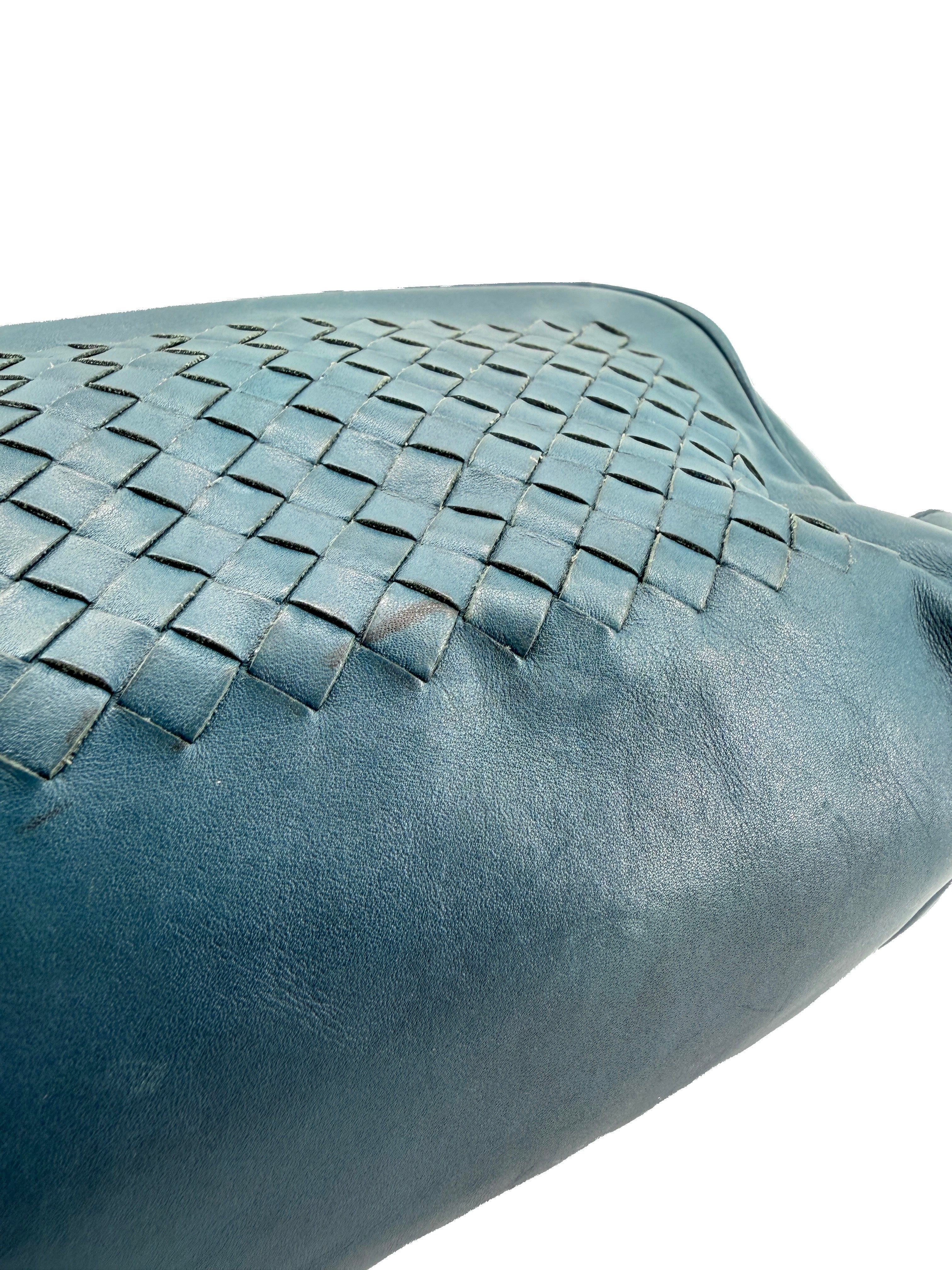 Bottega Veneta teal Intrecciato toiletry bag B07690618B