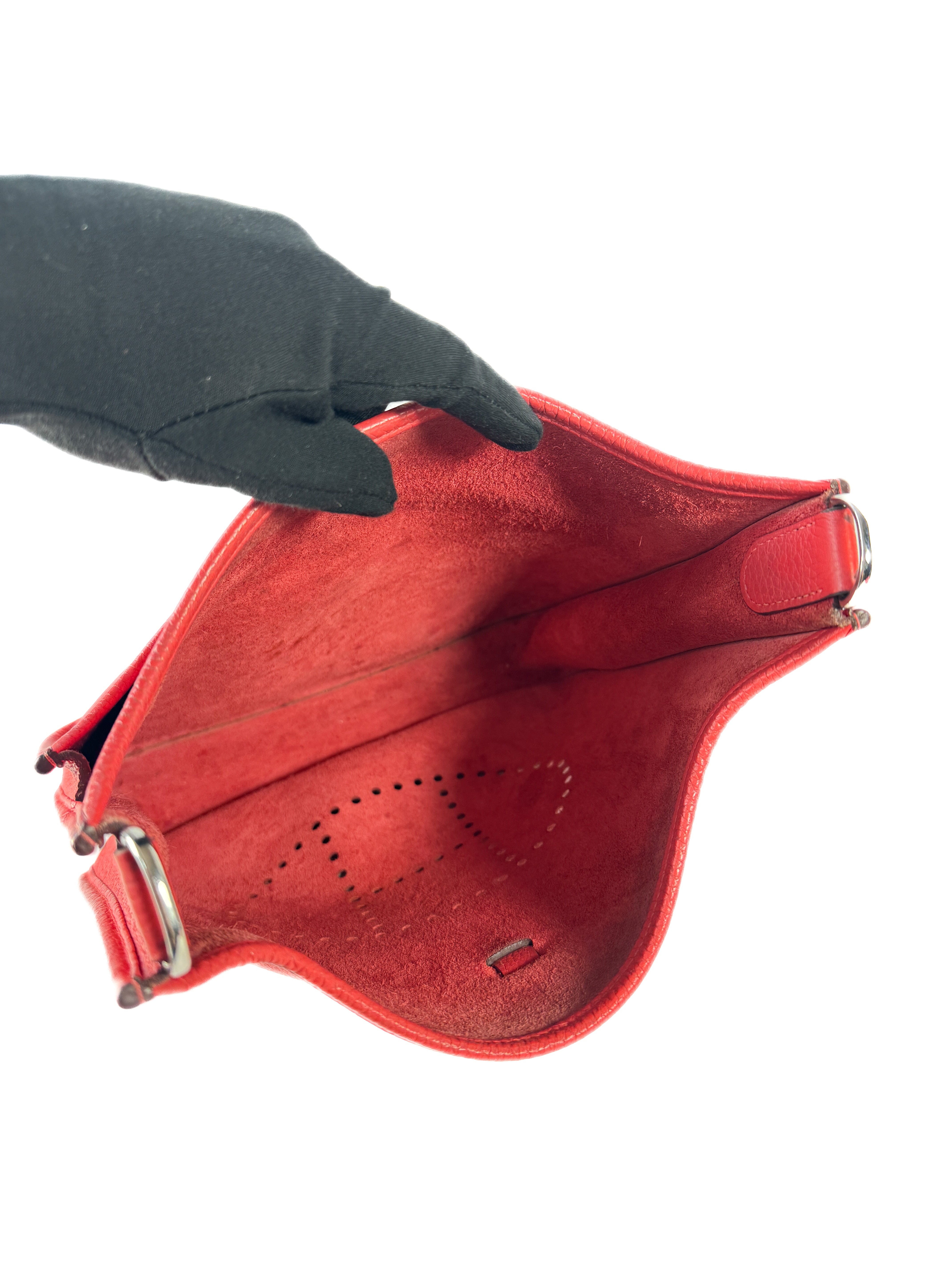 Hermès red leather Evelyne PM (T)