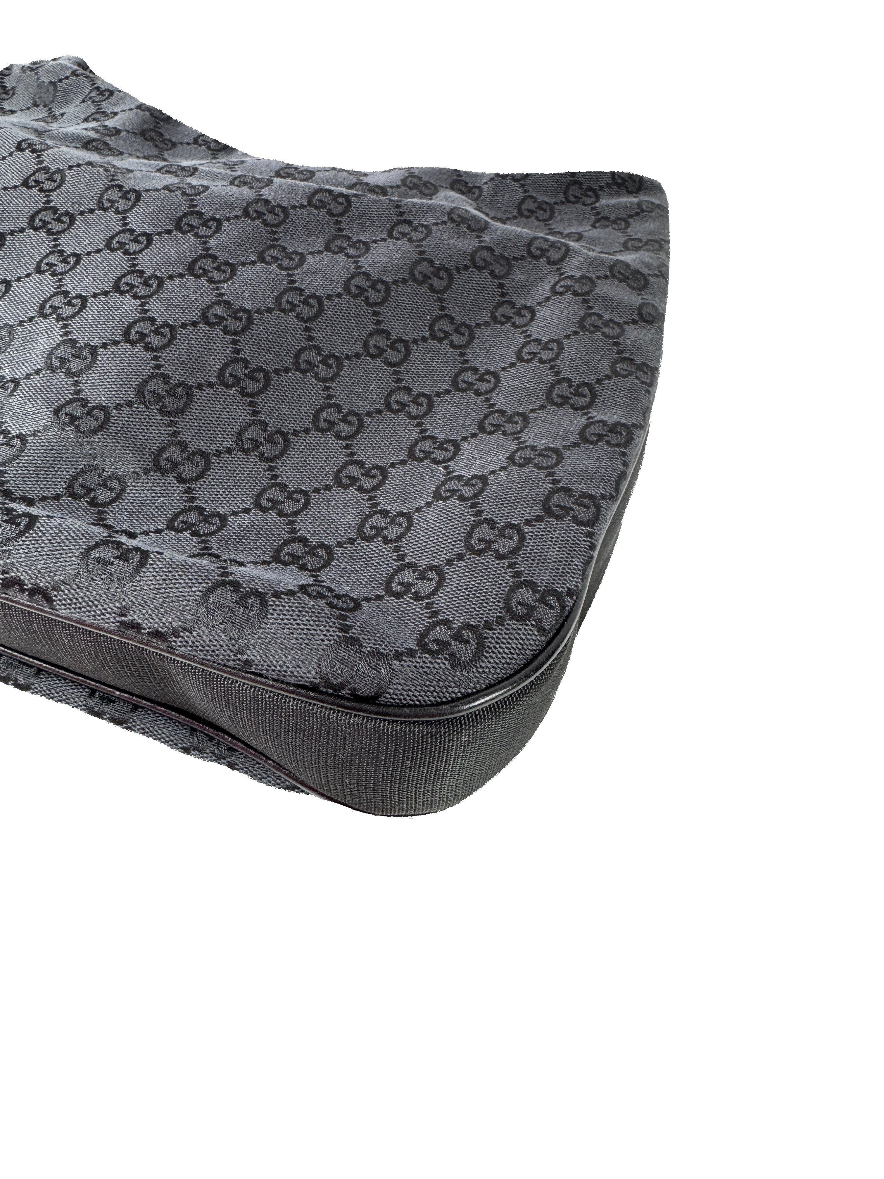 Gucci black GG attache vintage shoulder bag 001 3341 3444